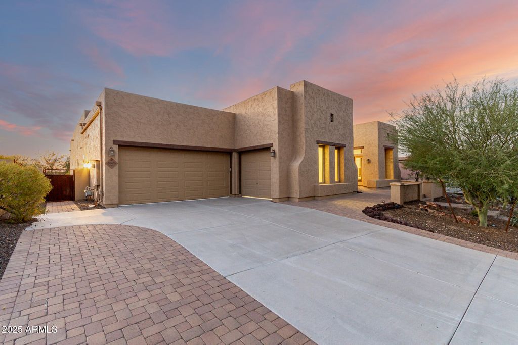Photo of 8606 S 30th Street, Phoenix, AZ 85042 (MLS # 6936185)