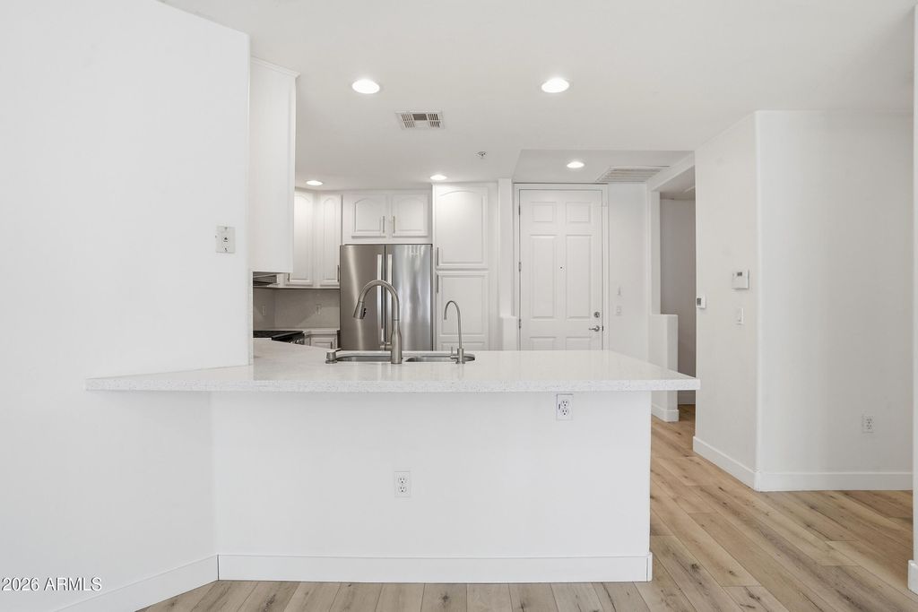 Photo of 5350 E Deer Valley Drive #2435, Phoenix, AZ 85054 (MLS # 7029639)