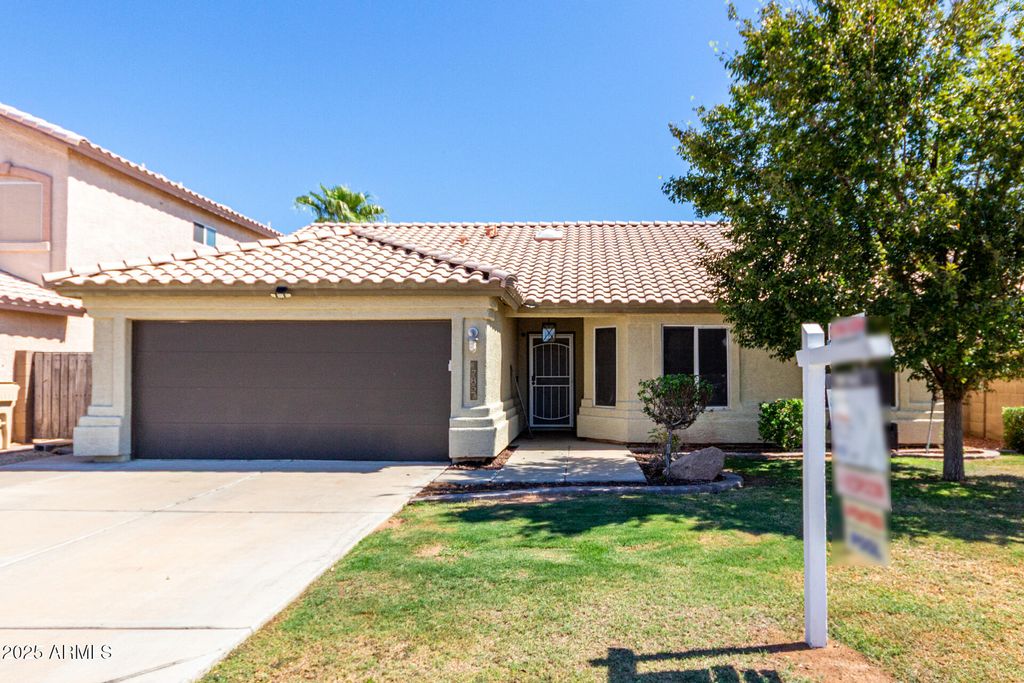 Photo of 17857 N 85th Lane, Peoria, AZ 85382 (MLS # 6922477)