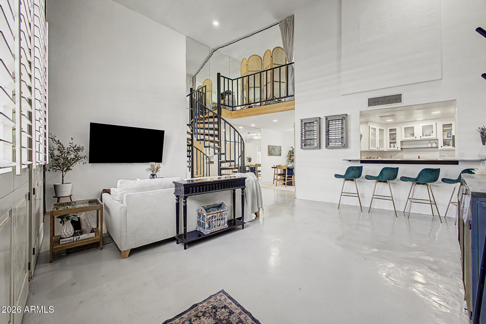 385 W PIERSON Street E6
