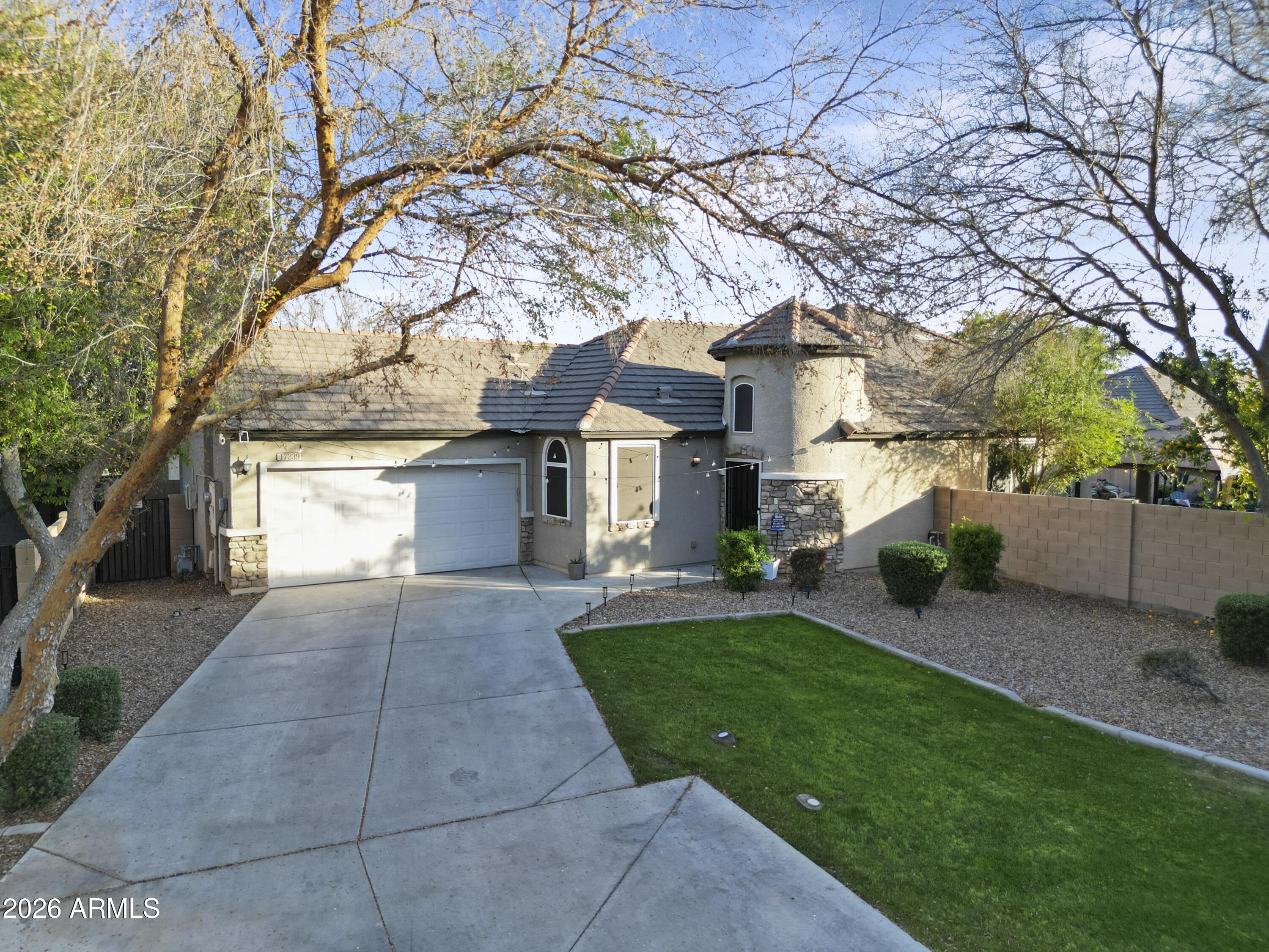 17239 W IRONWOOD Street