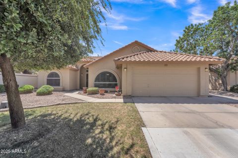 3882 S HAWTHORN Drive Chandler AZ 85248
