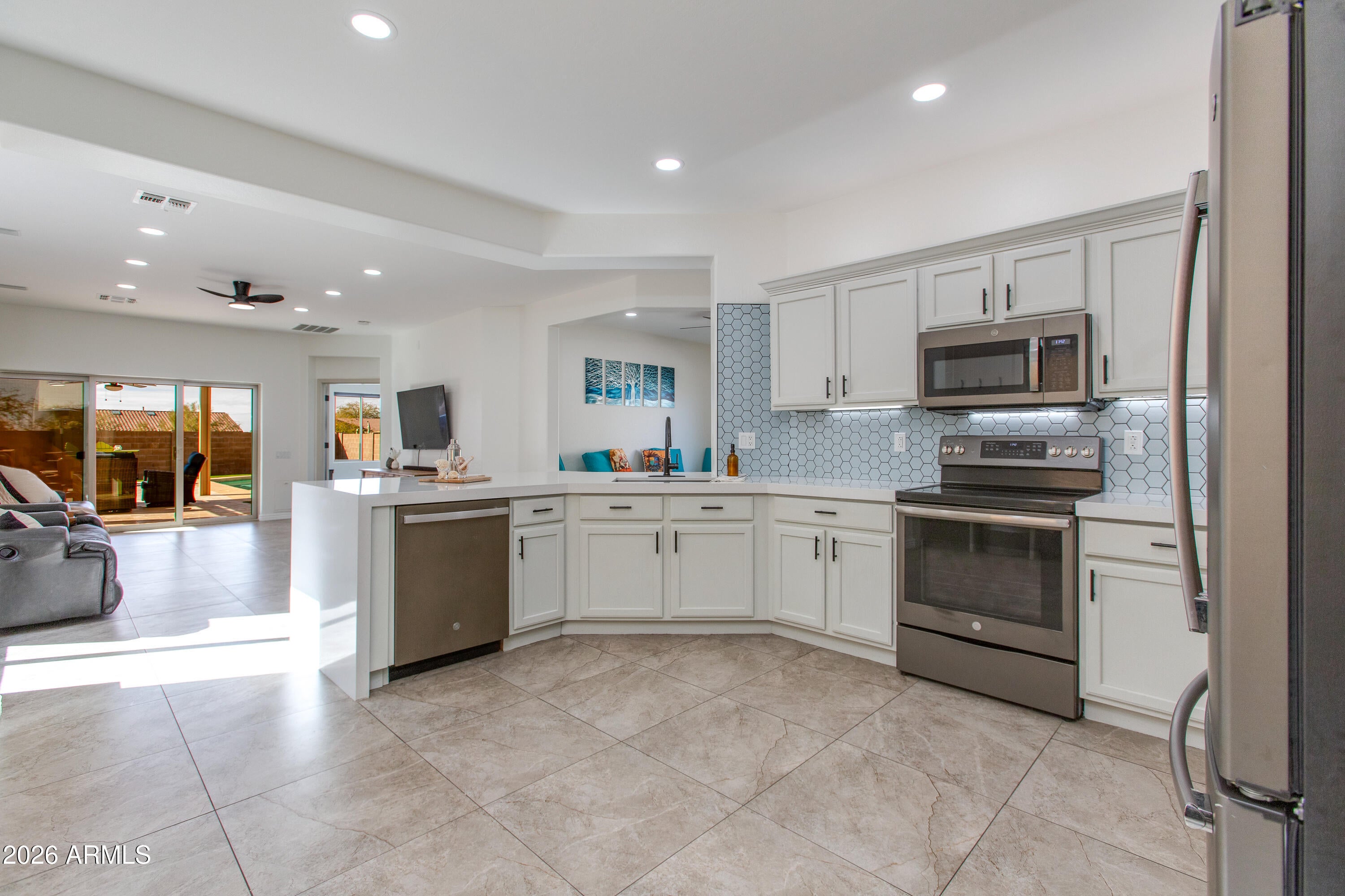 8242 S HIDDEN TRAIL Court