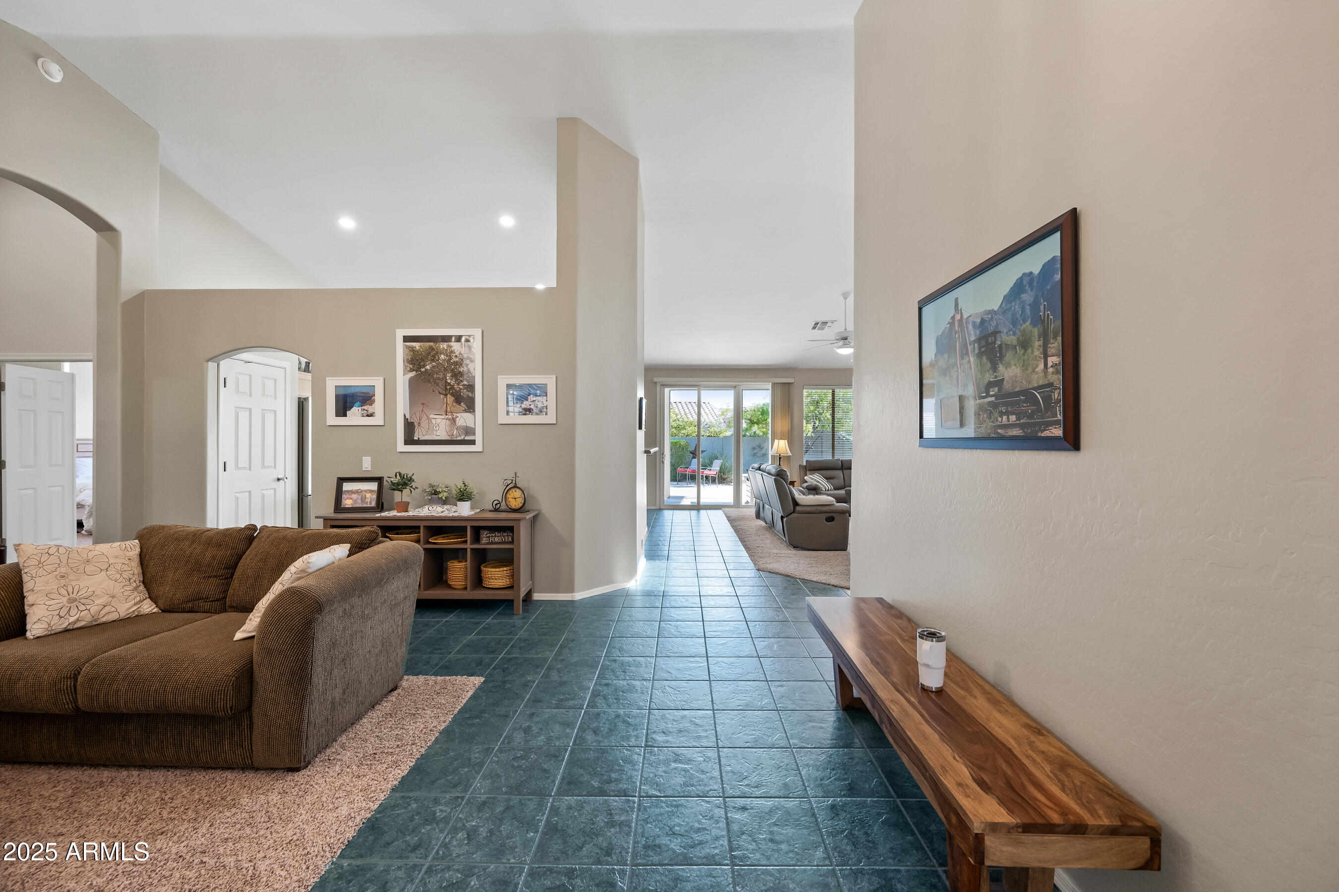 104 W Windsong Drive