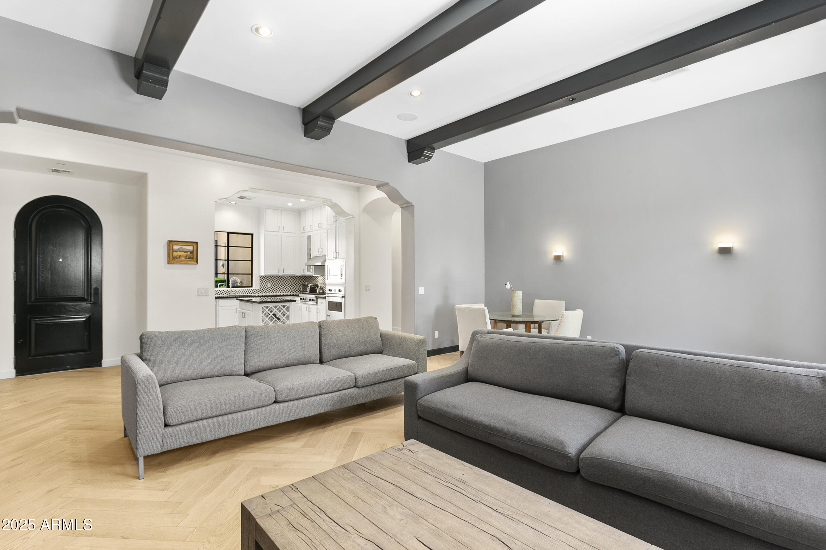 18650 N THOMPSON PEAK Parkway 1060