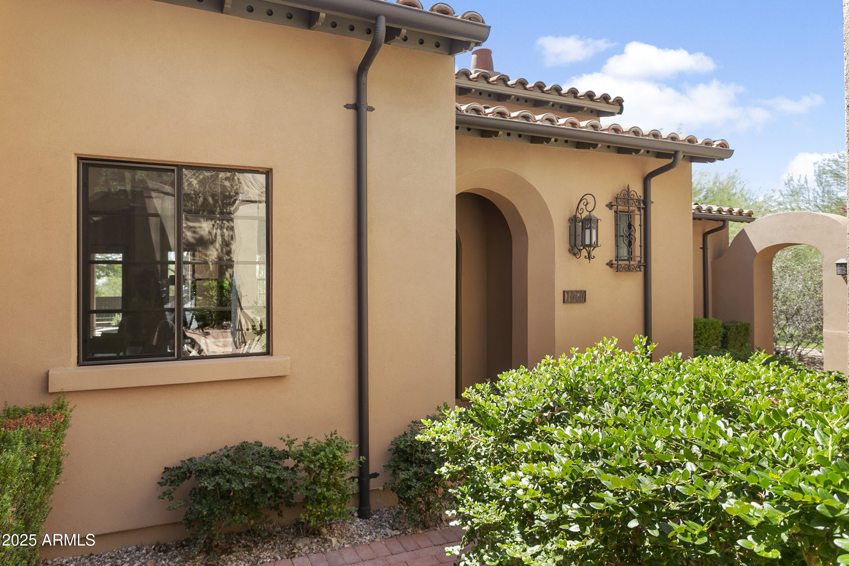 18650 N THOMPSON PEAK Parkway 1060