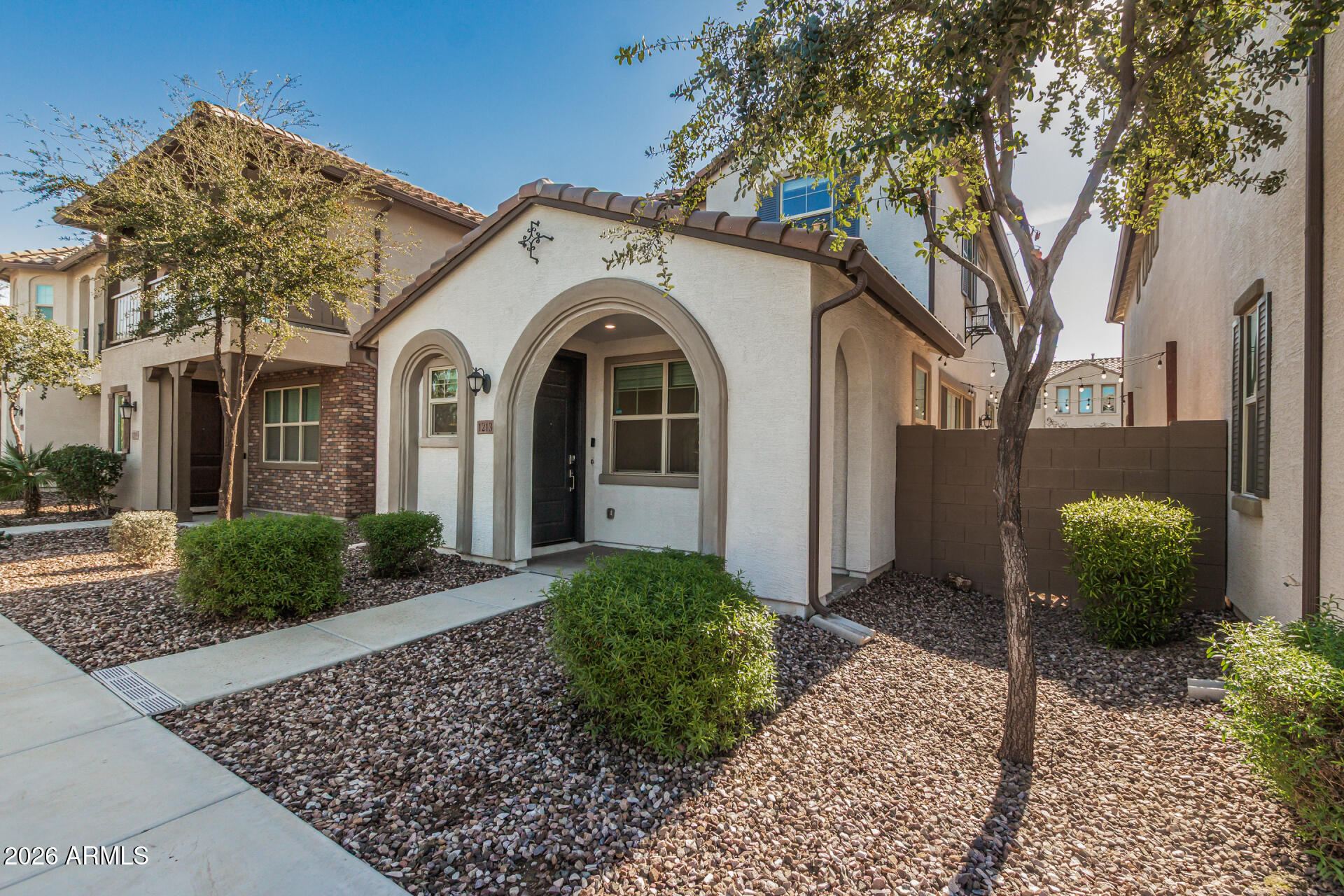 1213 E WEATHERBY Way