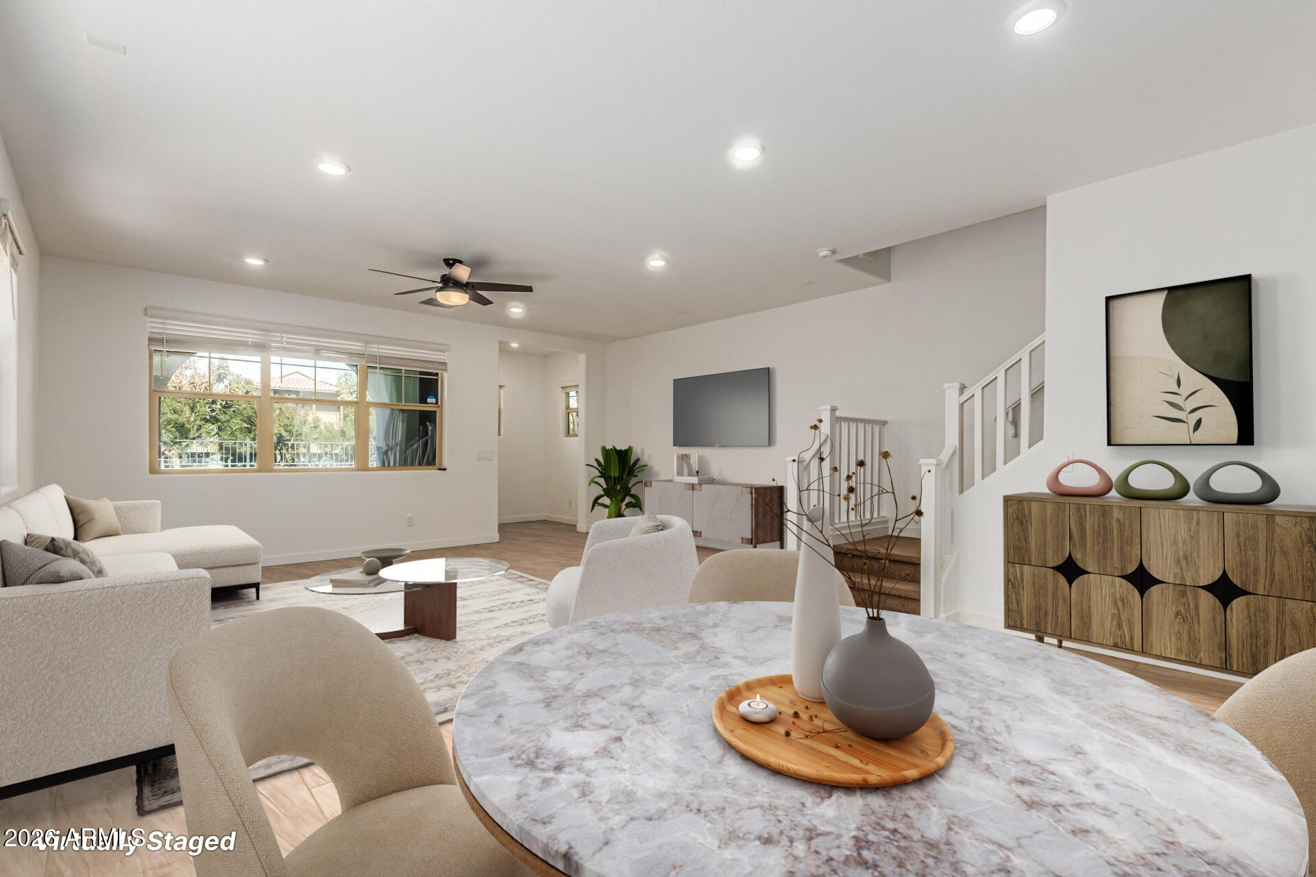 1213 E WEATHERBY Way