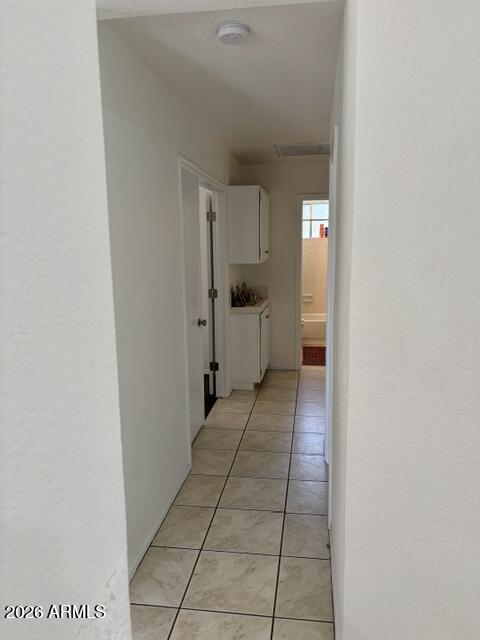 1833 E BLUEFIELD Avenue