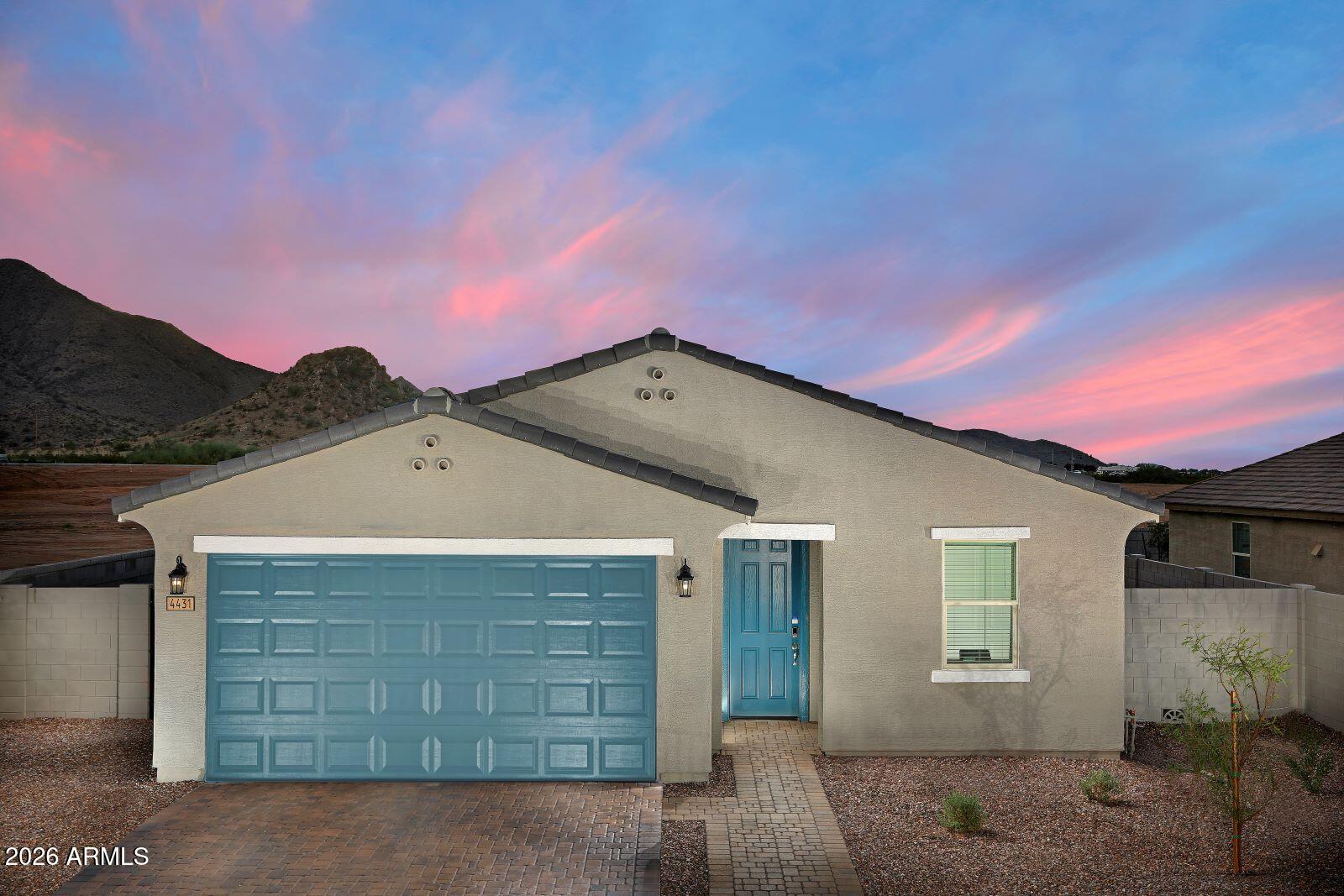 4431 W HUNTER Trail