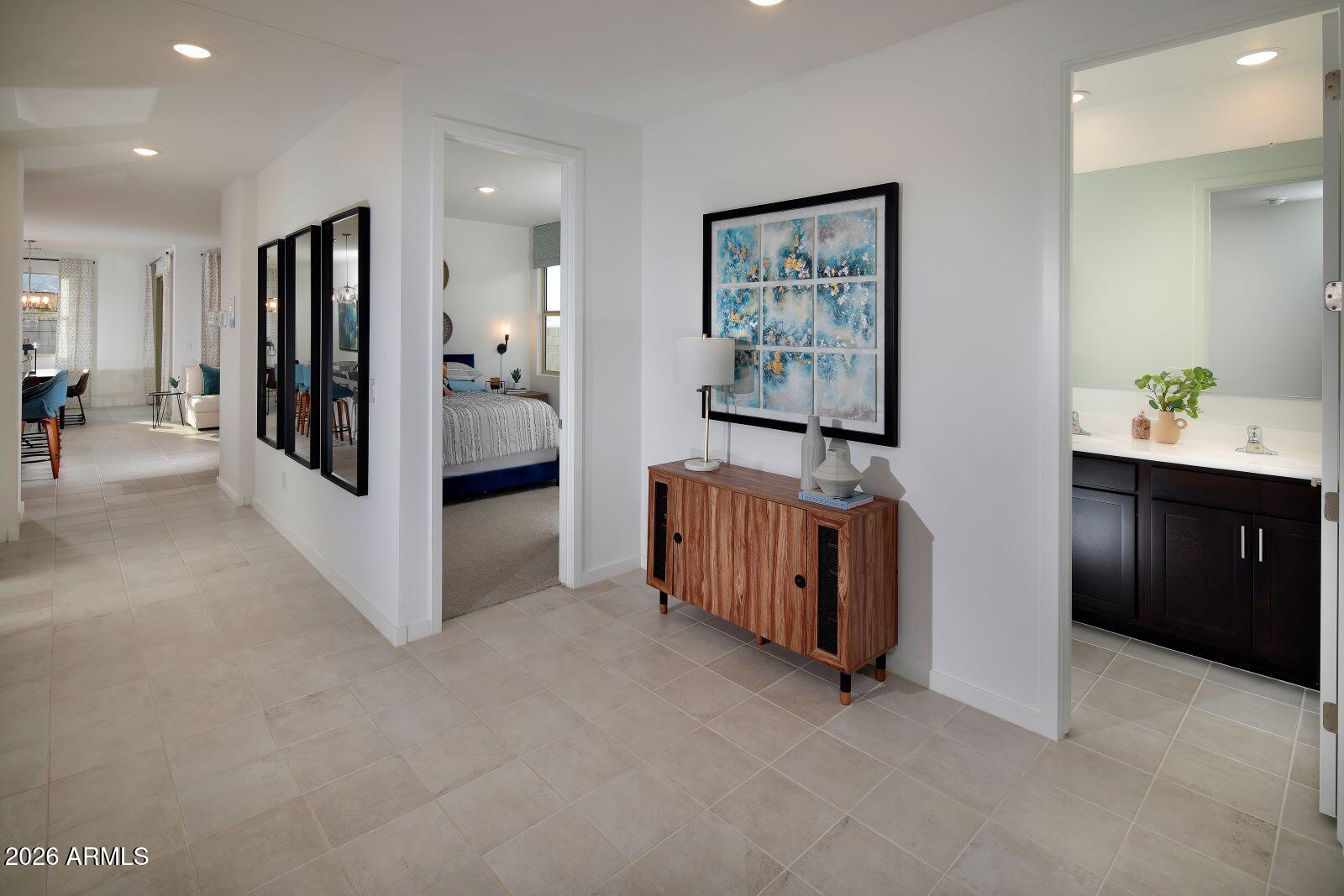 4431 W HUNTER Trail
