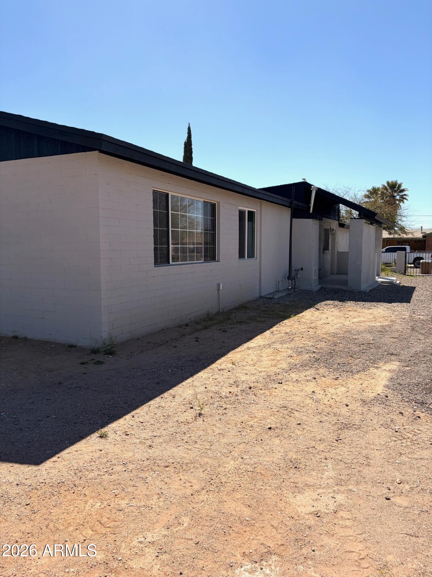 DOUGLAS - Residential