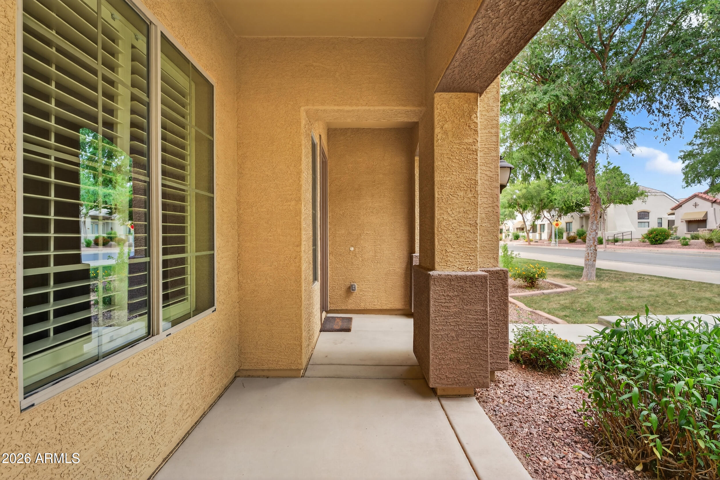 813 W VILLAGE Parkway