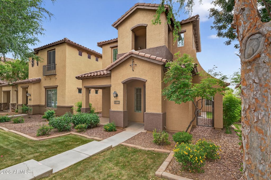 Photo of 813 W Village Parkway, Litchfield Park, AZ 85340 (MLS # 7010641)
