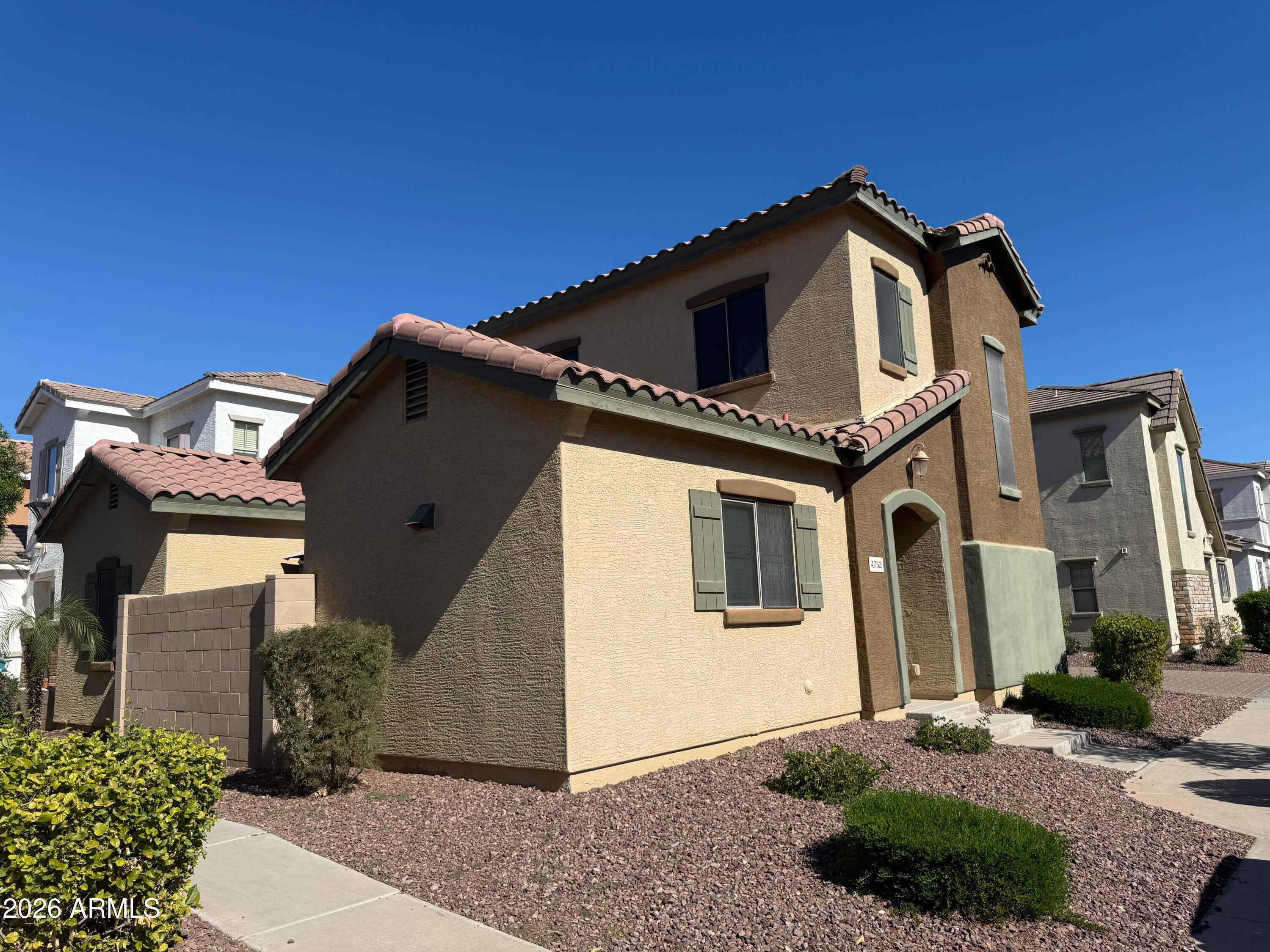 4752 E Laurel Avenue