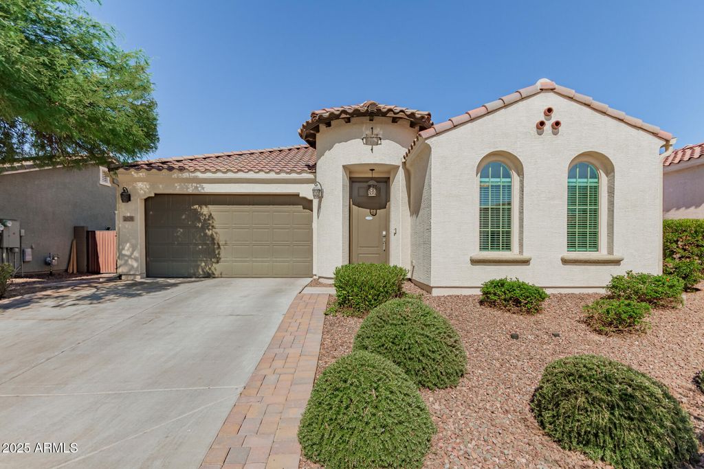 Photo of 2826 W Minton Street, Phoenix, AZ 85041 (MLS # 6934739)