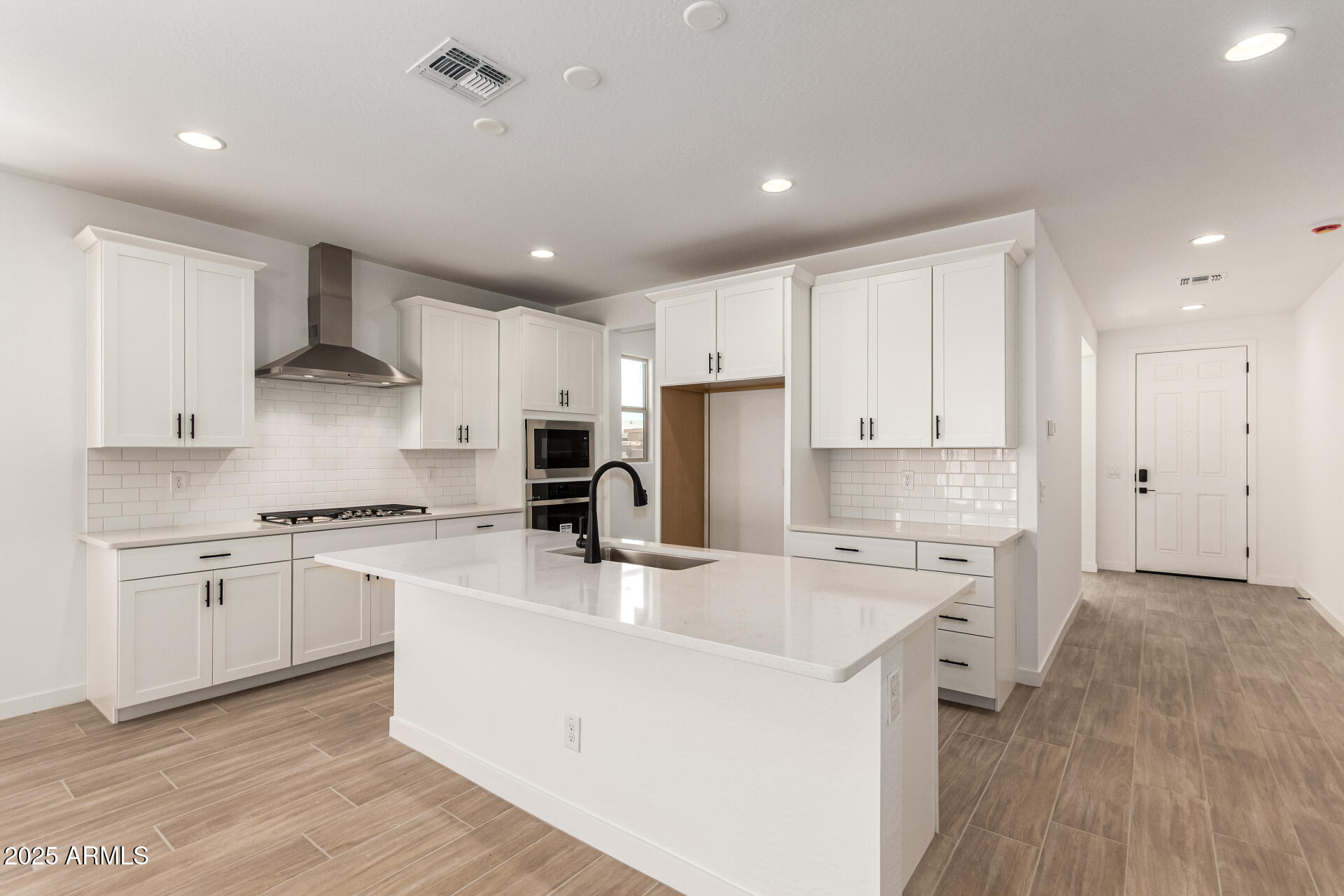 40258 W MICHAELS Drive