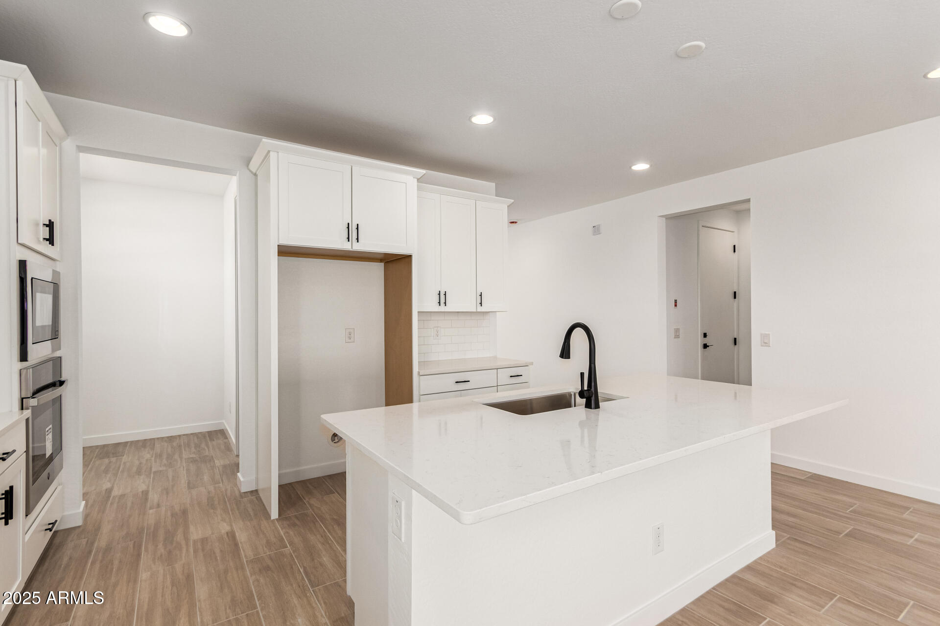 40258 W MICHAELS Drive