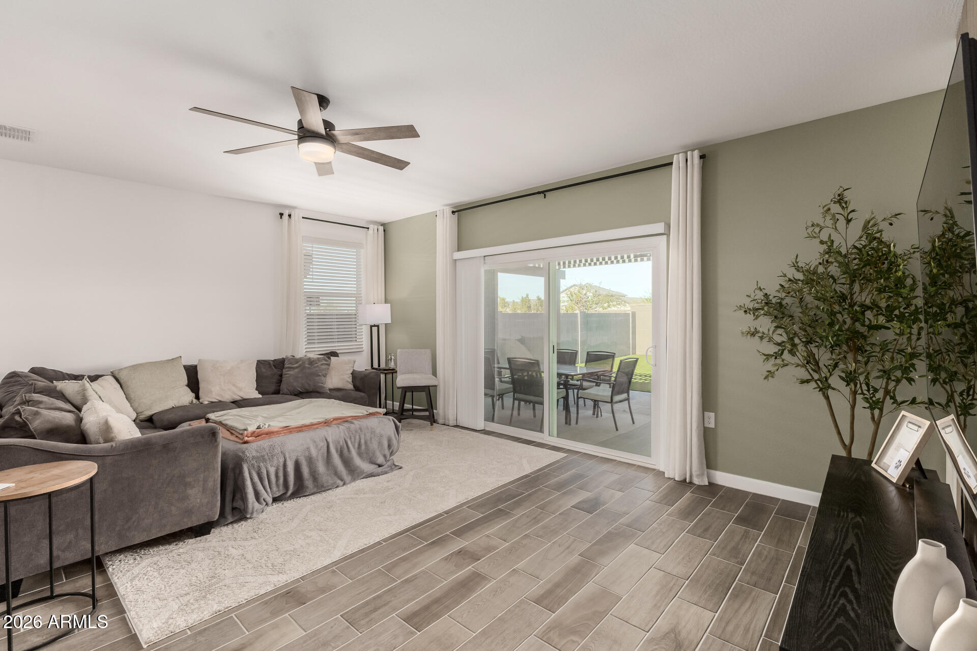 1714 W STARFIRE Avenue