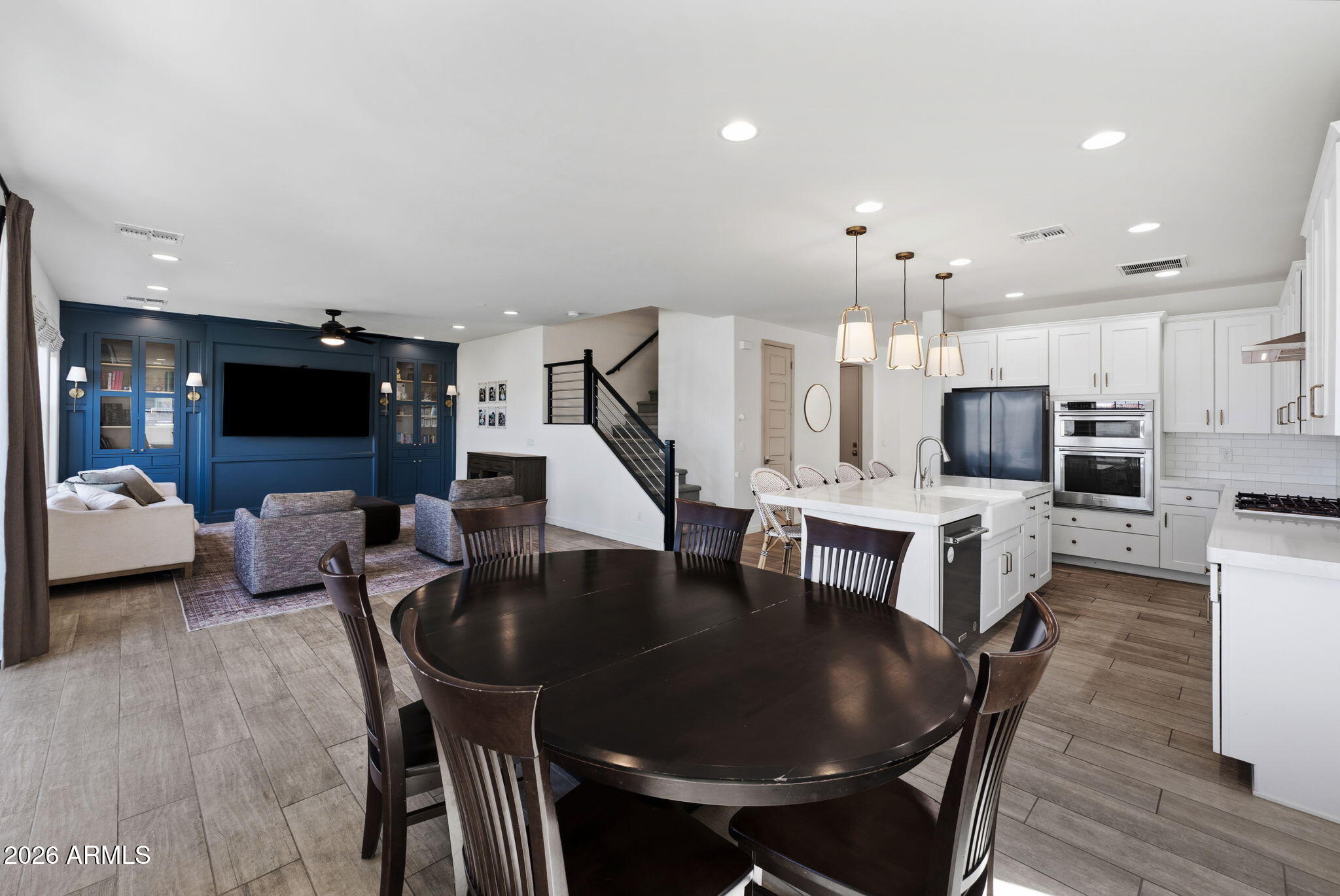 STRATFORD - Residential