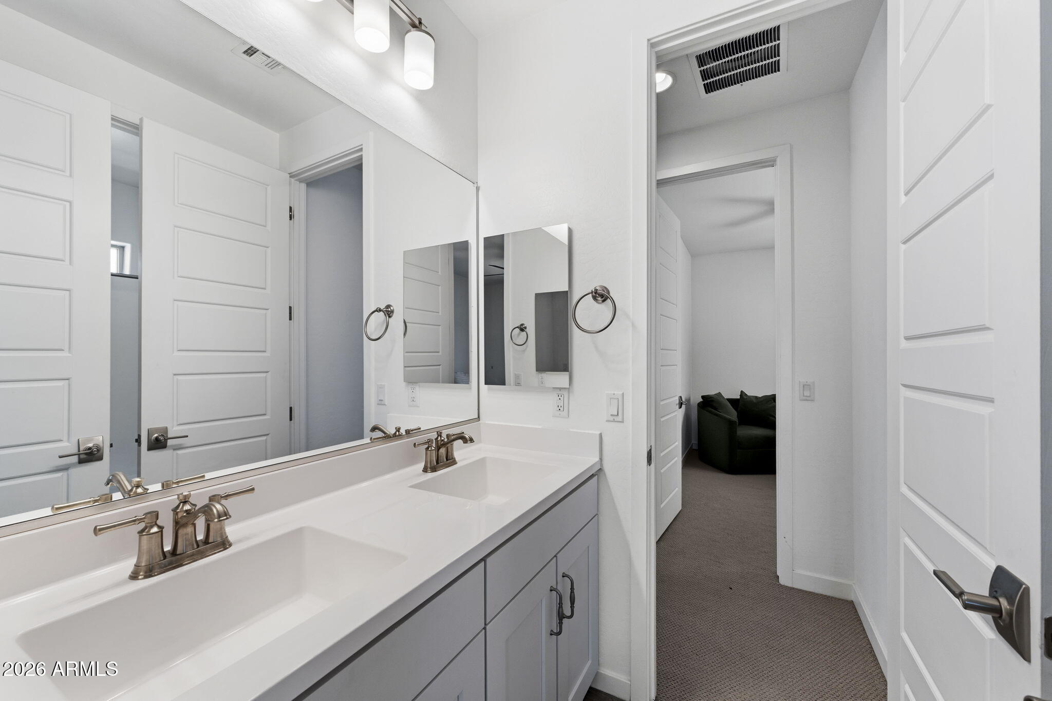 STRATFORD - Residential