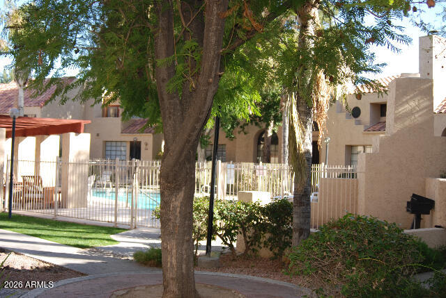 1025 E Highland Avenue Unit 12