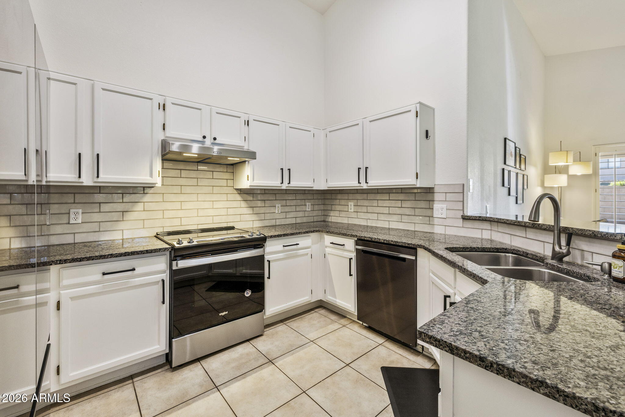 4373 E COOLBROOK Avenue