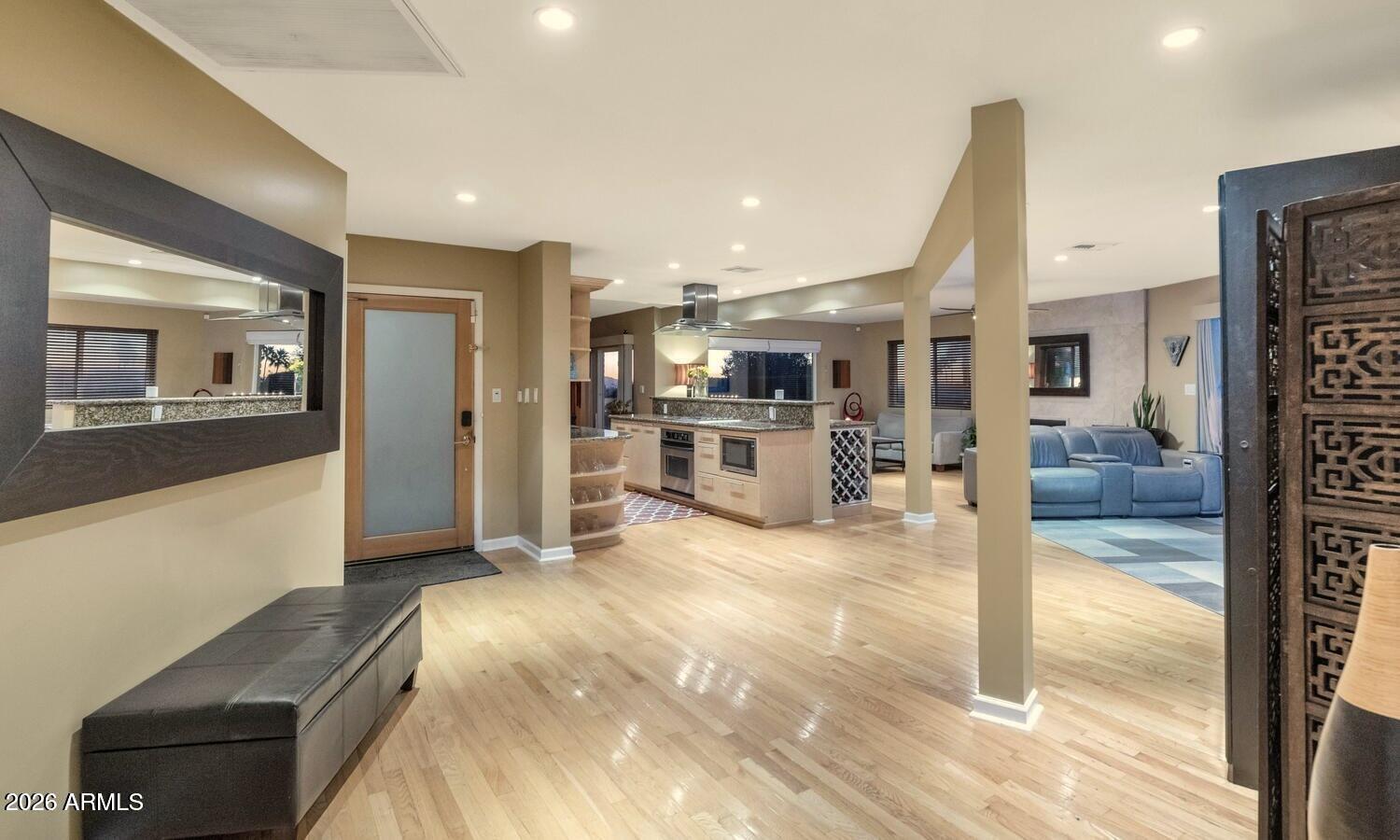 Phoenix, Arizona, 85020, United States, 2 Bedrooms Bedrooms, ,2 BathroomsBathrooms,Residential,Active,2012213