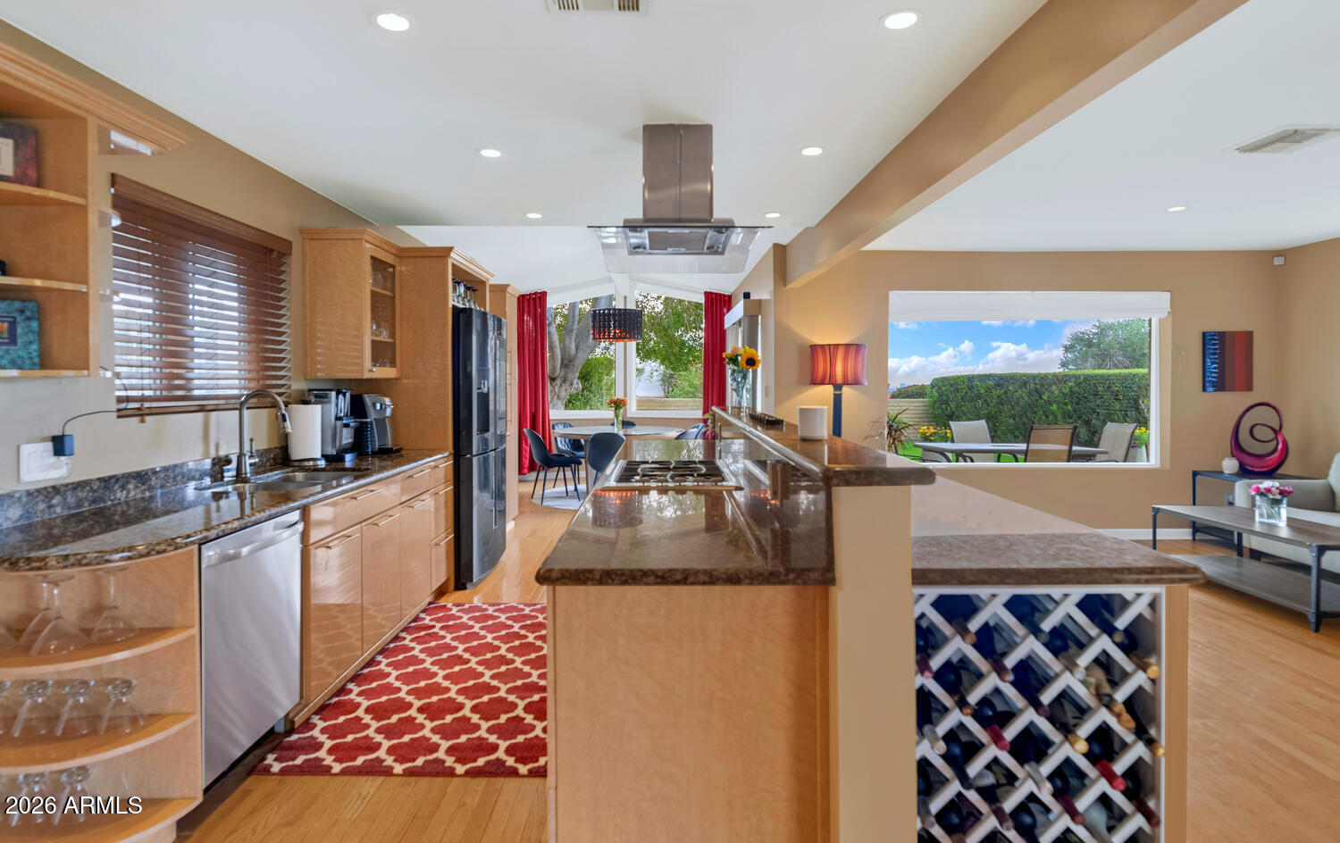 2260 E PALMAIRE Avenue