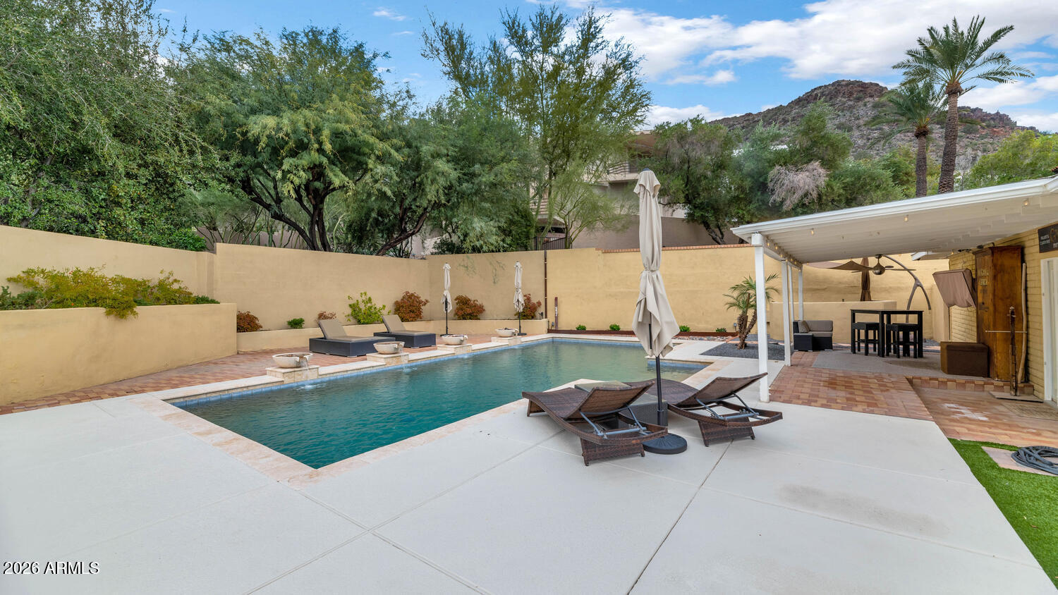 Phoenix, Arizona, 85020, United States, 2 Bedrooms Bedrooms, ,2 BathroomsBathrooms,Residential,Active,2012213