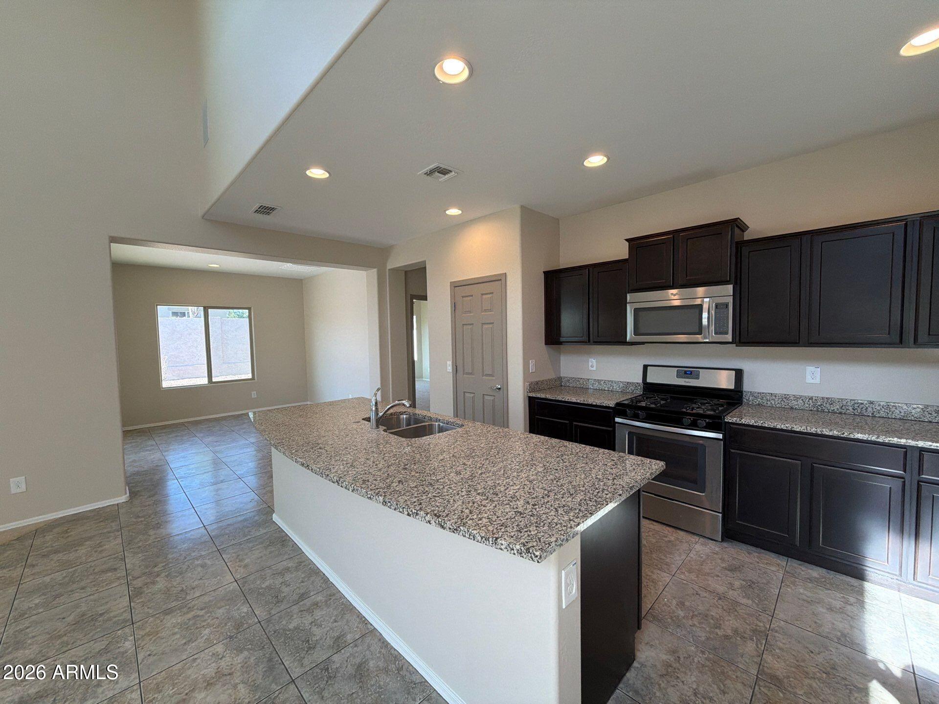 17164 W HEDGEHOG Place