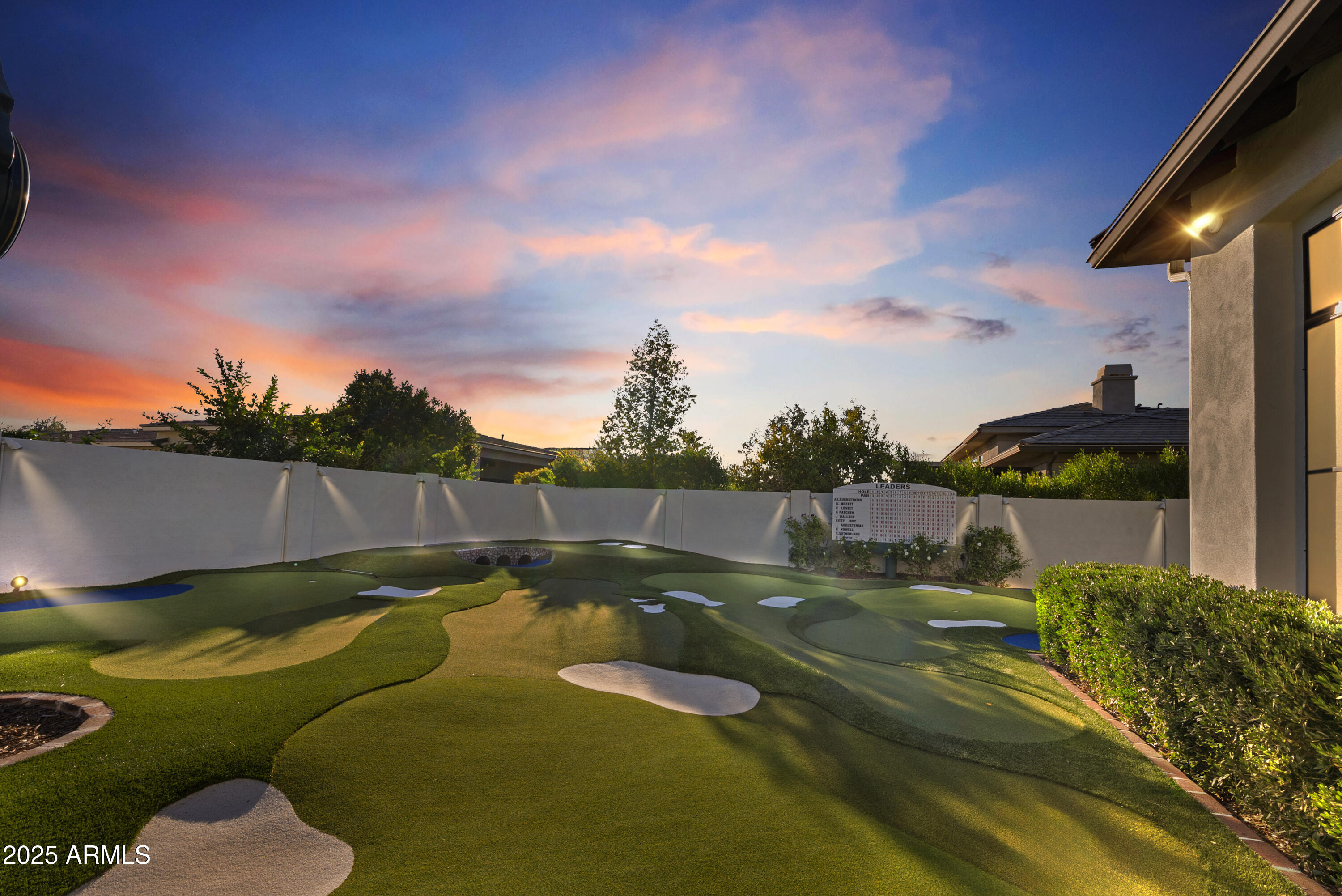 2753 E HUMMINGBIRD Way