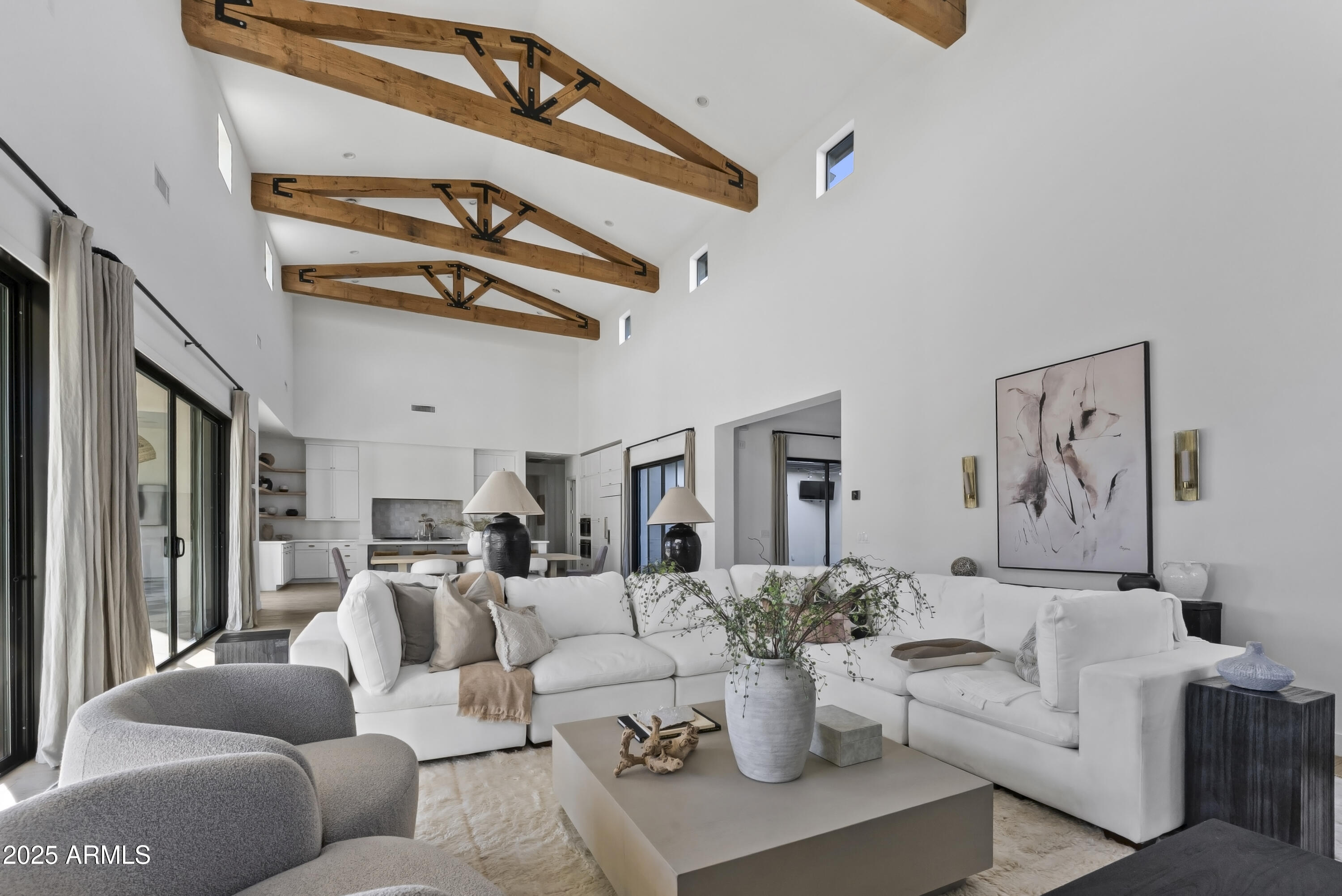 2753 E HUMMINGBIRD Way