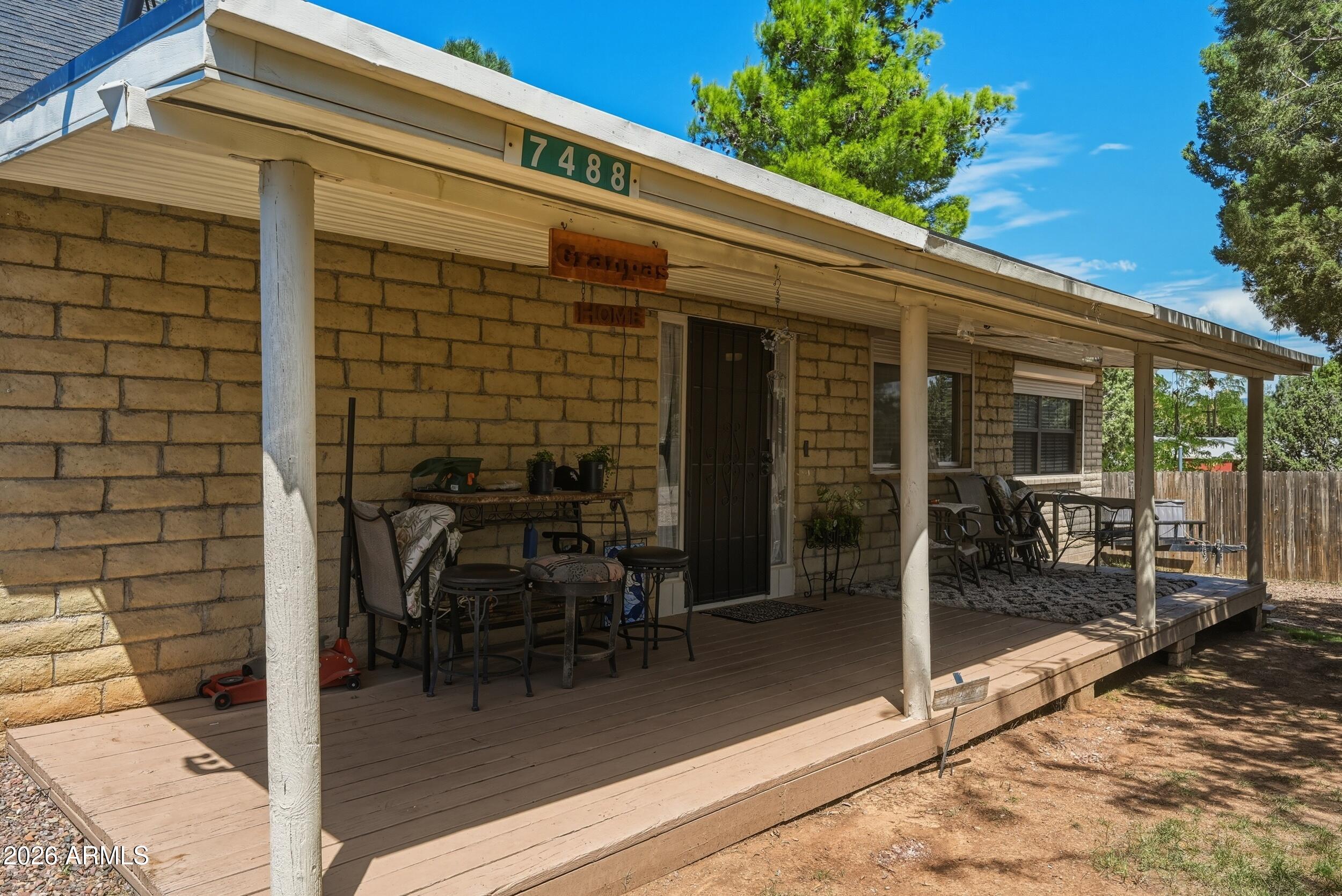 7488 N PALOMA Vista