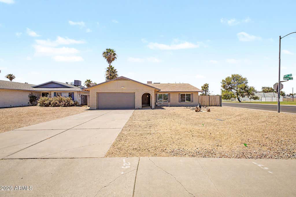 Photo of 5625 W Grovers Avenue, Glendale, AZ 85308 (MLS # 7037119)