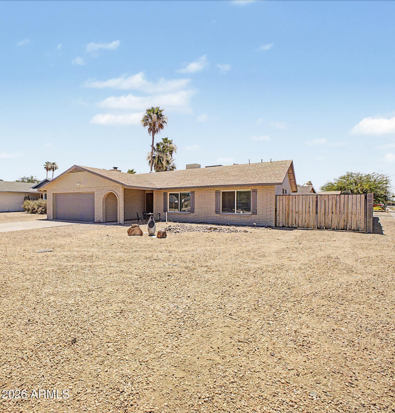 5625 W GROVERS Avenue