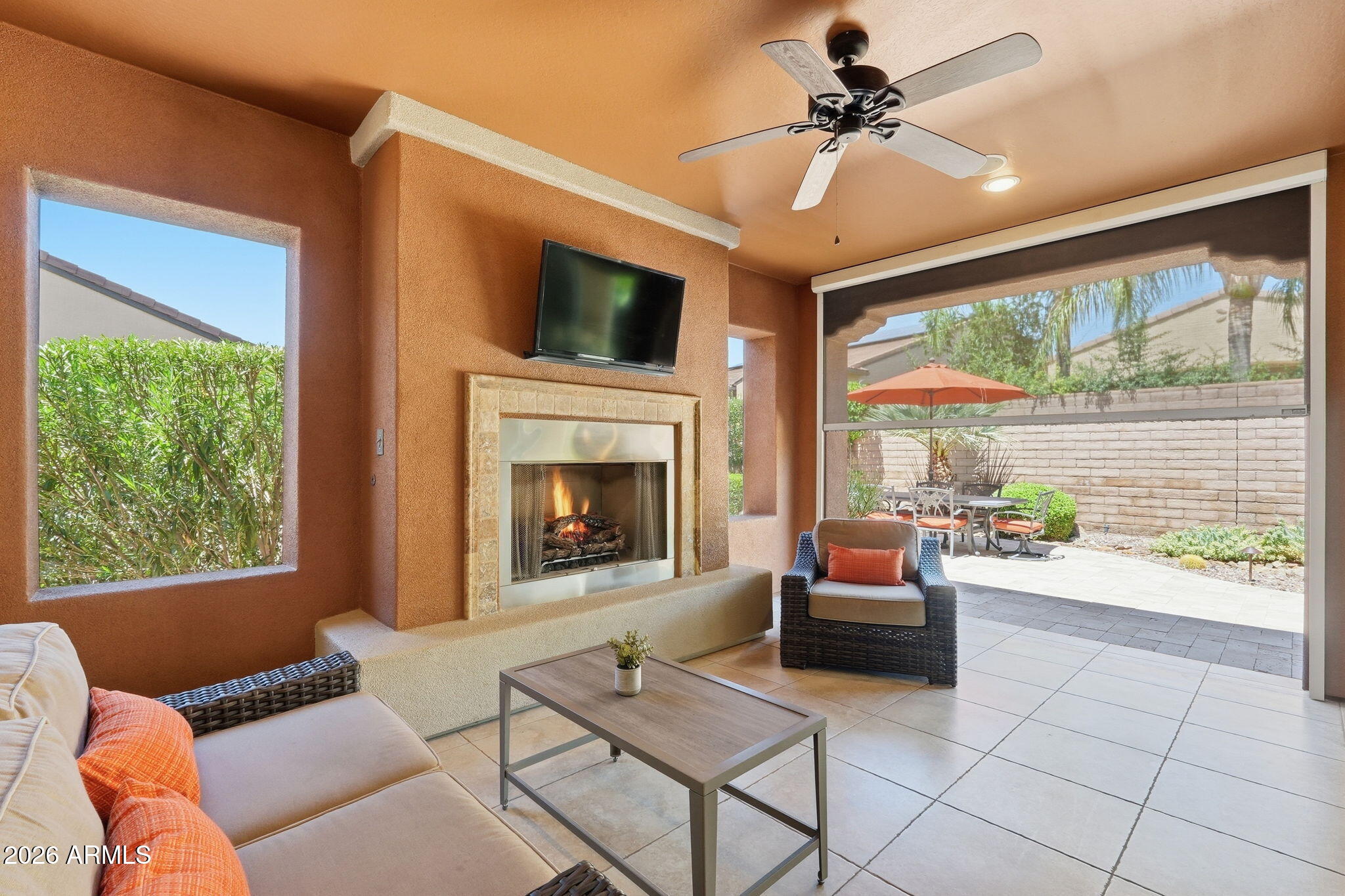 1556 E ALEGRIA Road