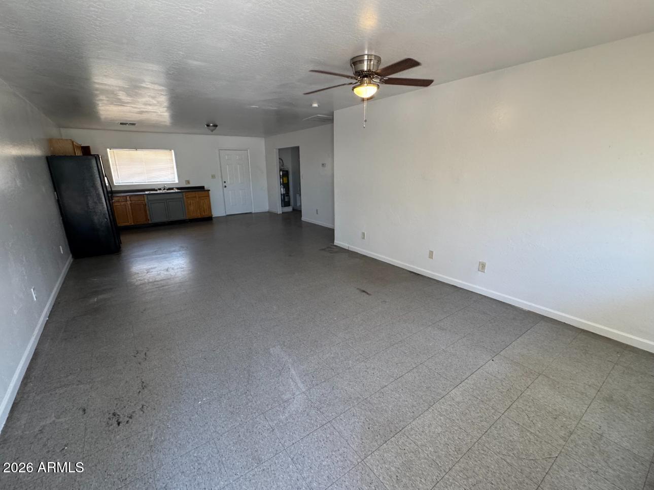 1331 E PUEBLO Avenue