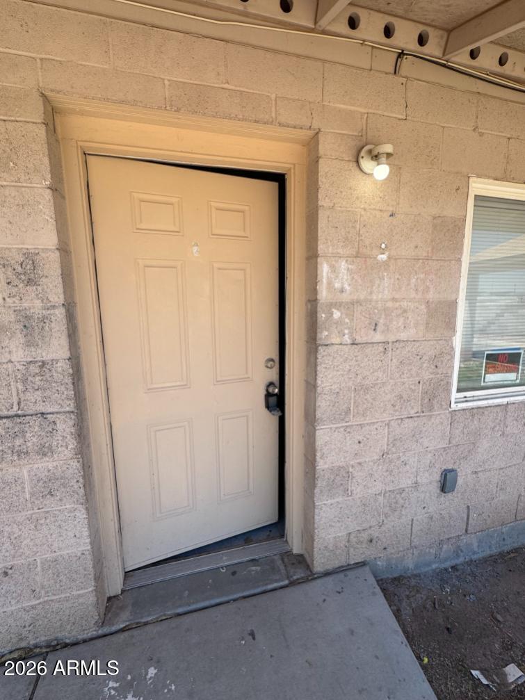 1331 E PUEBLO Avenue