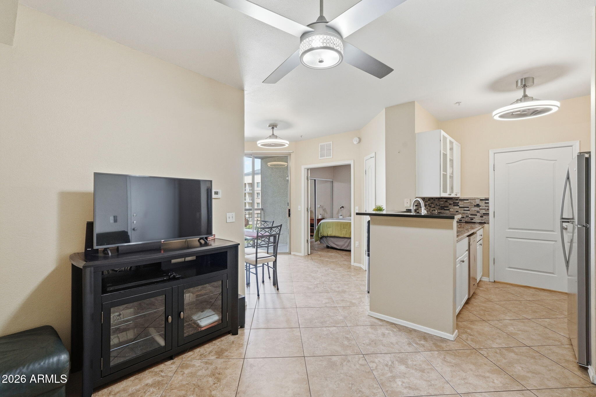 1701 E COLTER Street 303