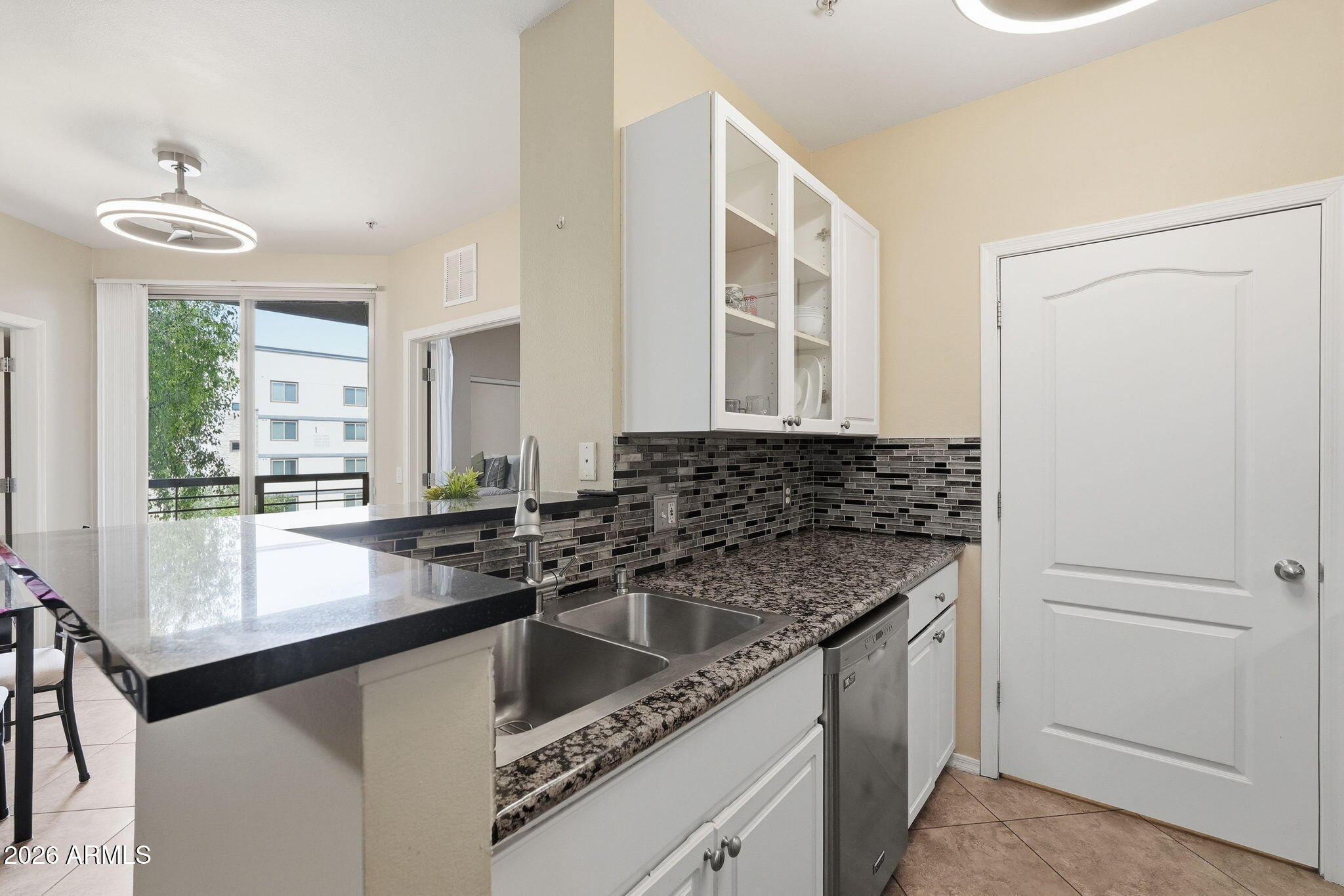 1701 E COLTER Street 303