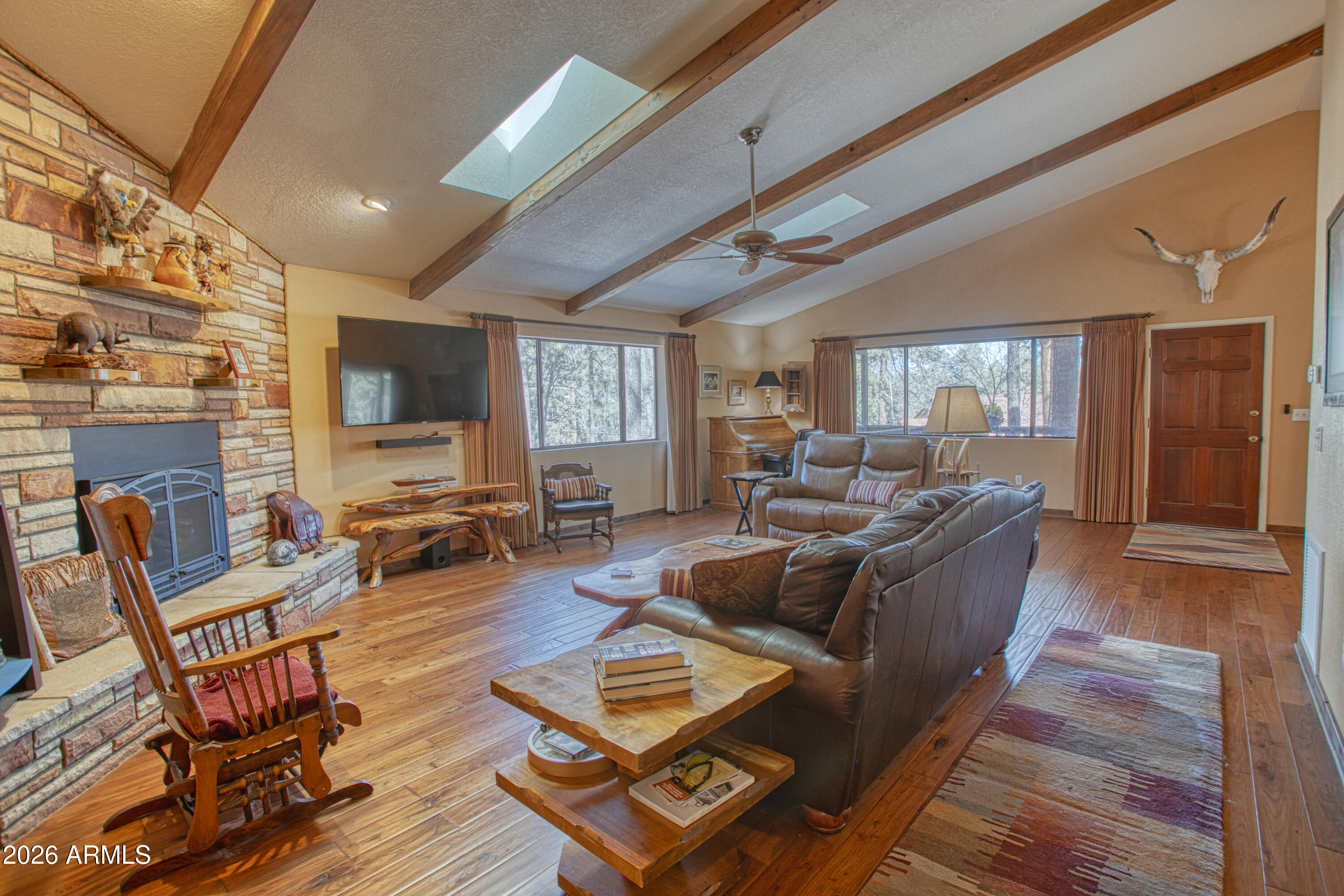 6689 COUNTRY CLUB Drive