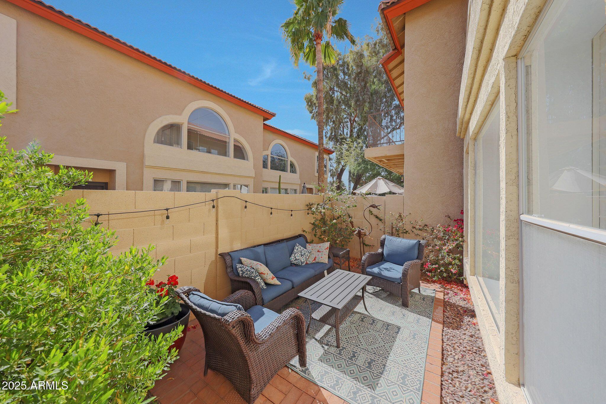 10224 N 12TH Place 1