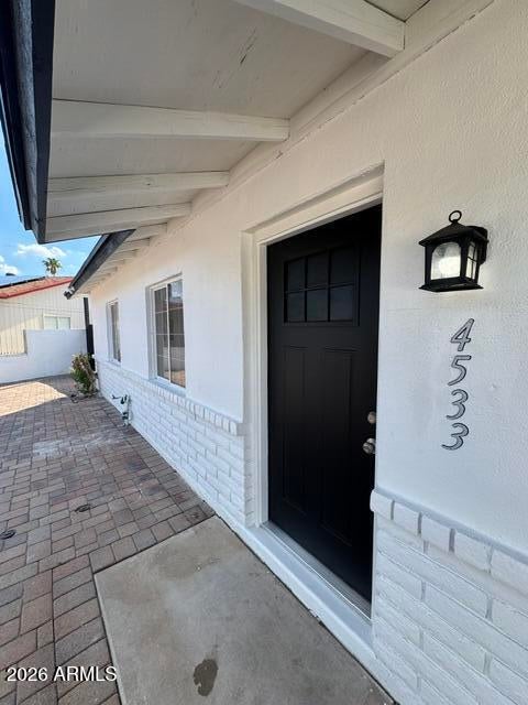 4533 W PALM Lane