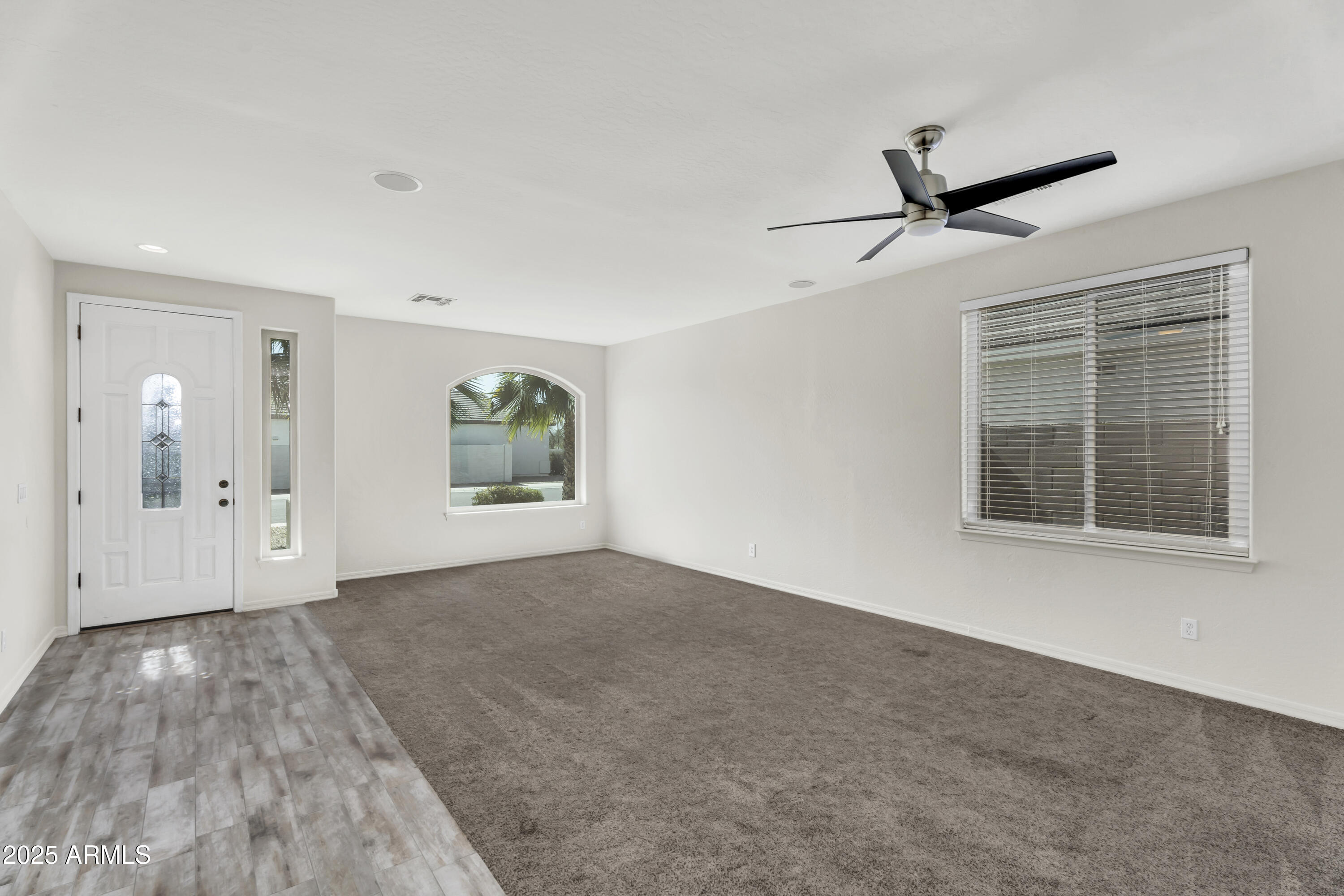 2592 E Torrey Pines Lane