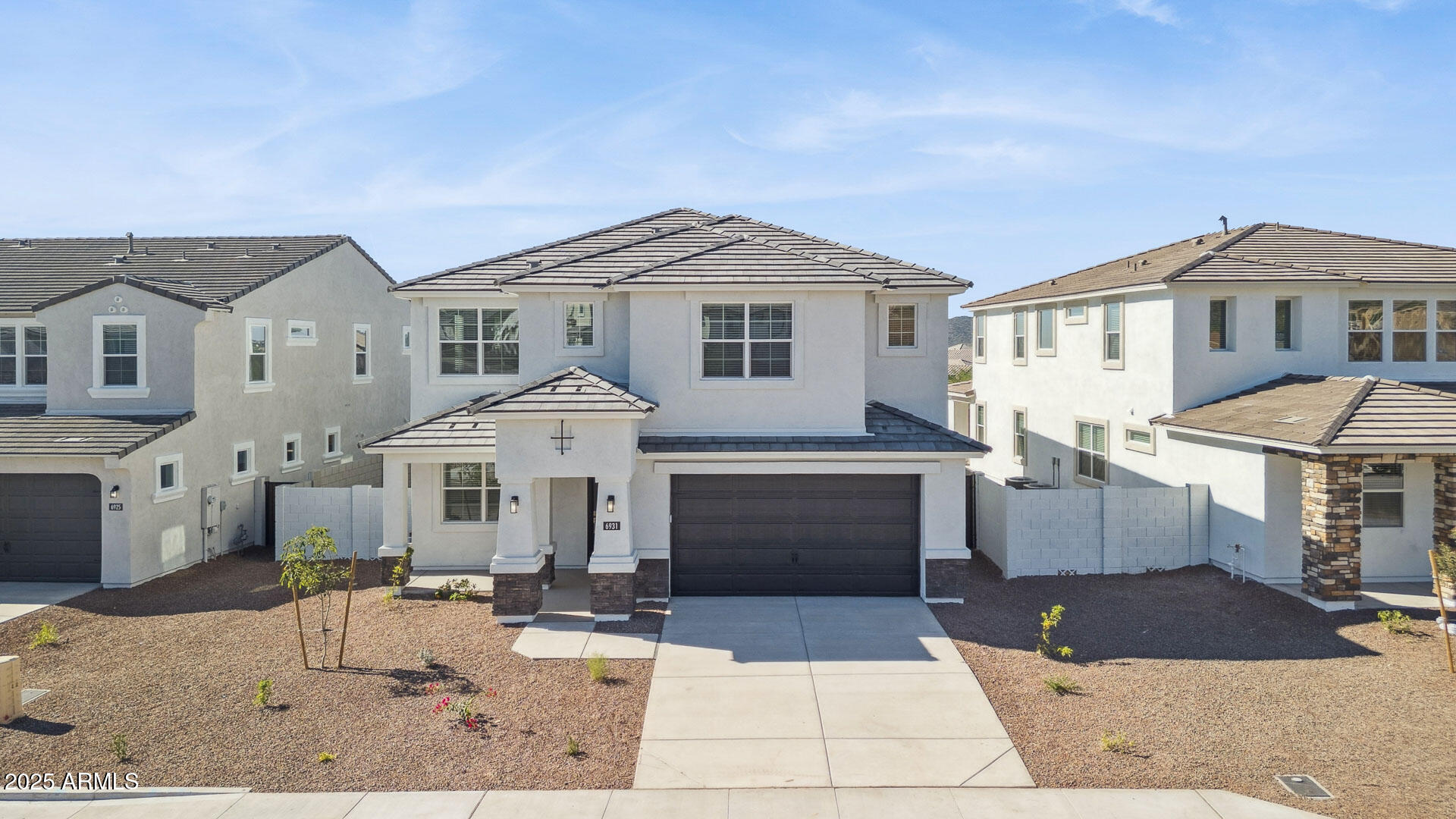 6931 W BUCKHORN Trail