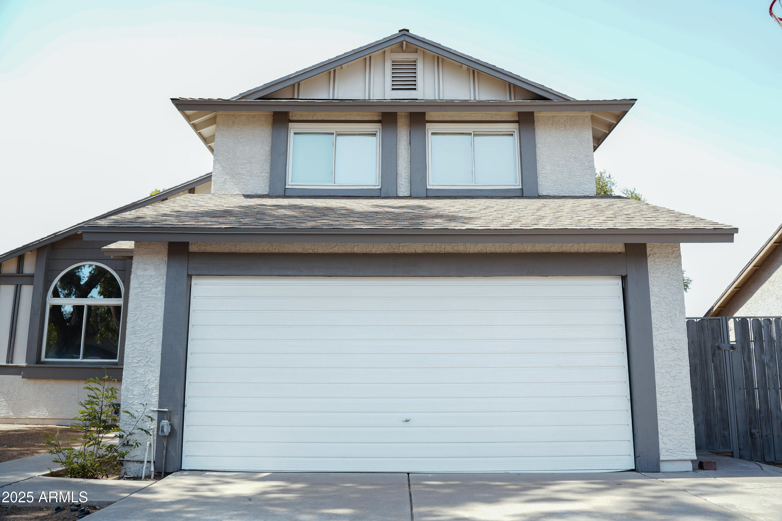 Homes 2 1632 E SAINT CHARLES Avenue
