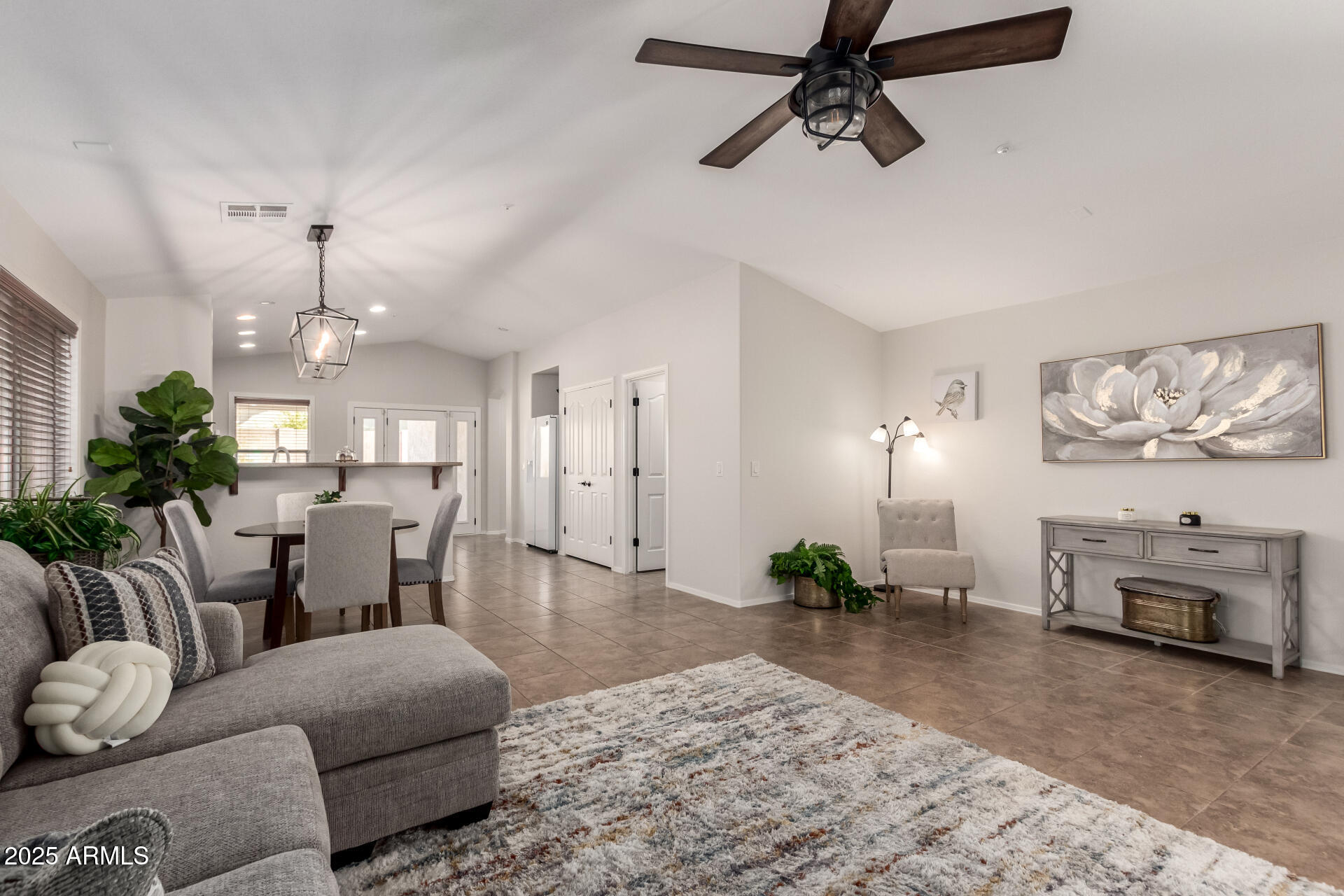 12788 W CHUCKS Avenue