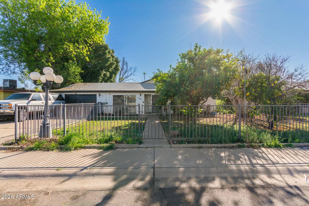 Photo of 1615 E Hudson Drive, Tempe, AZ 85281 (MLS # 6969235)