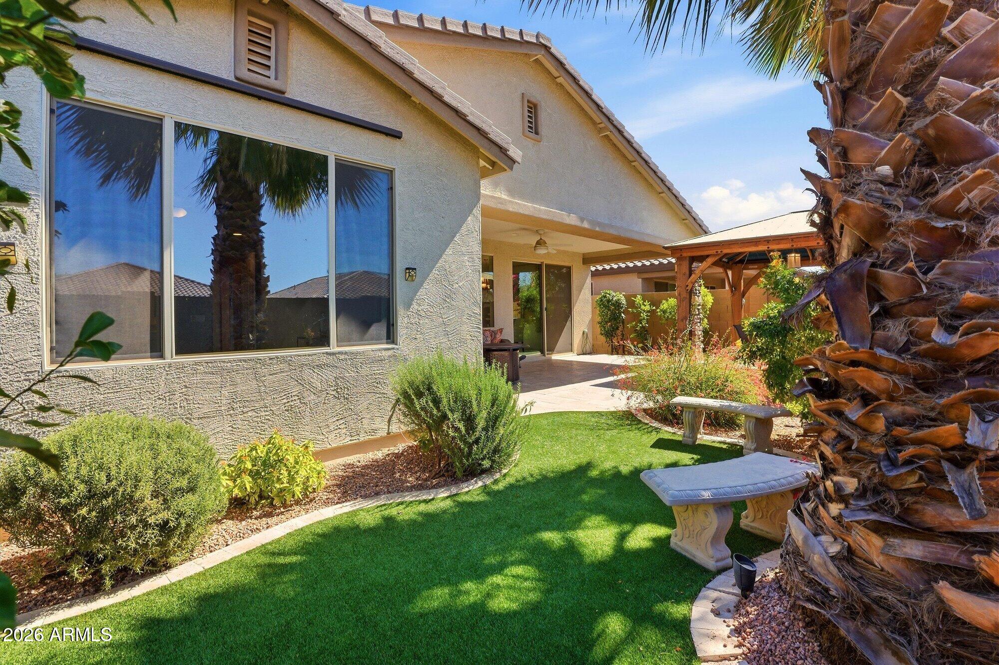 SUN CITY MANOR - Residential